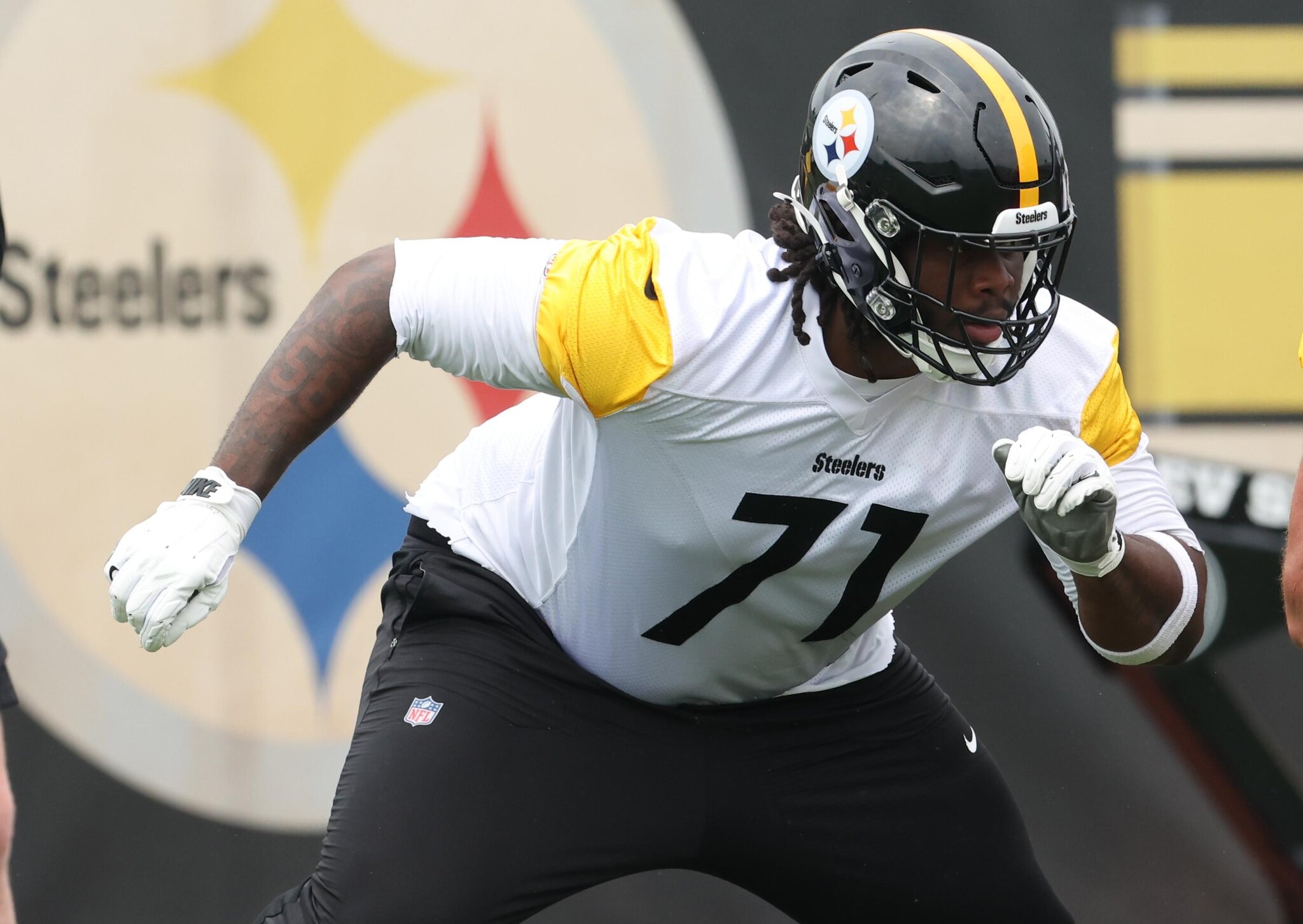 Steelers OT Max Iheanachor preparing to play Thursday vs. Bills