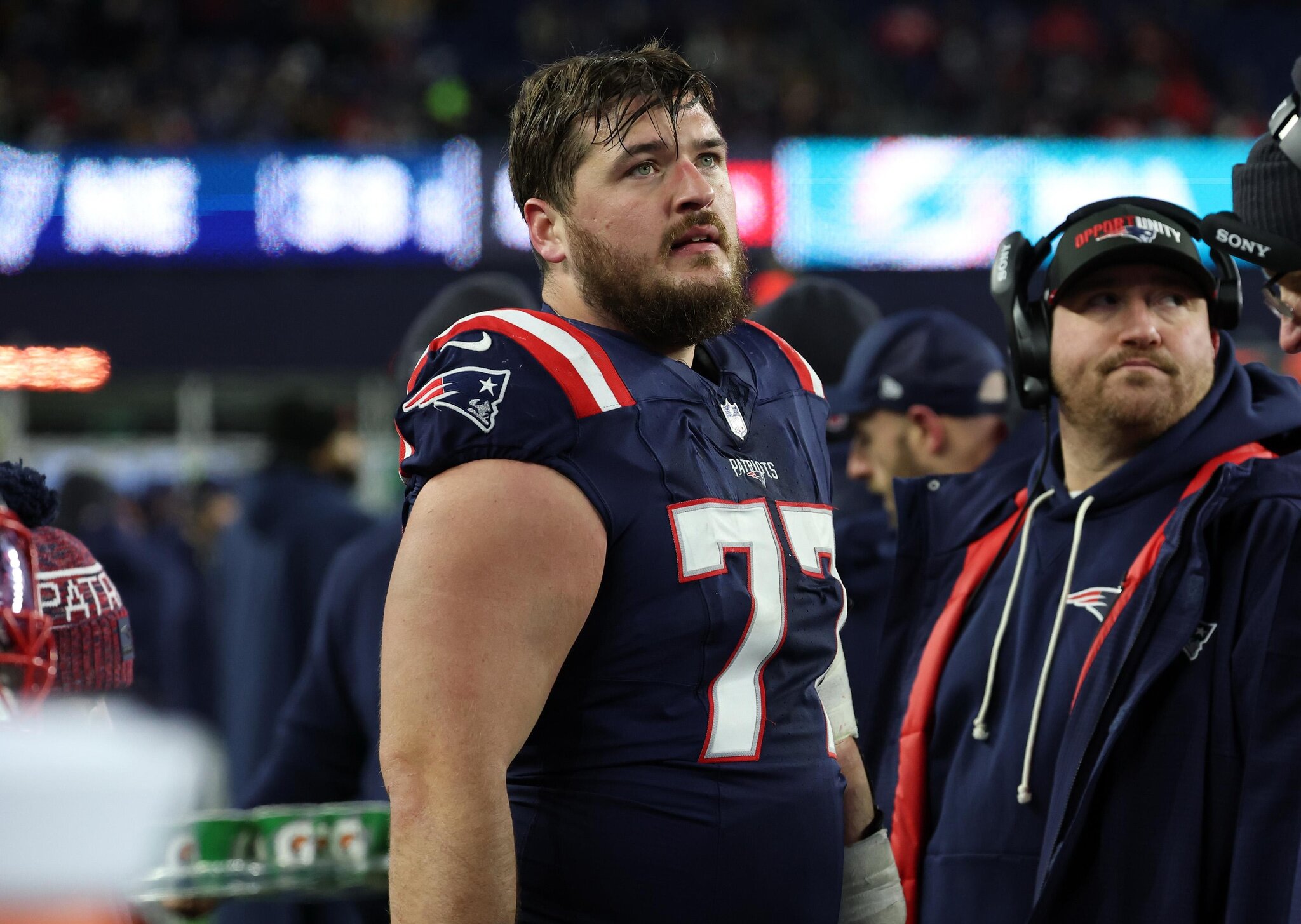Ben Brown leaves Patriots preseason opener with injury