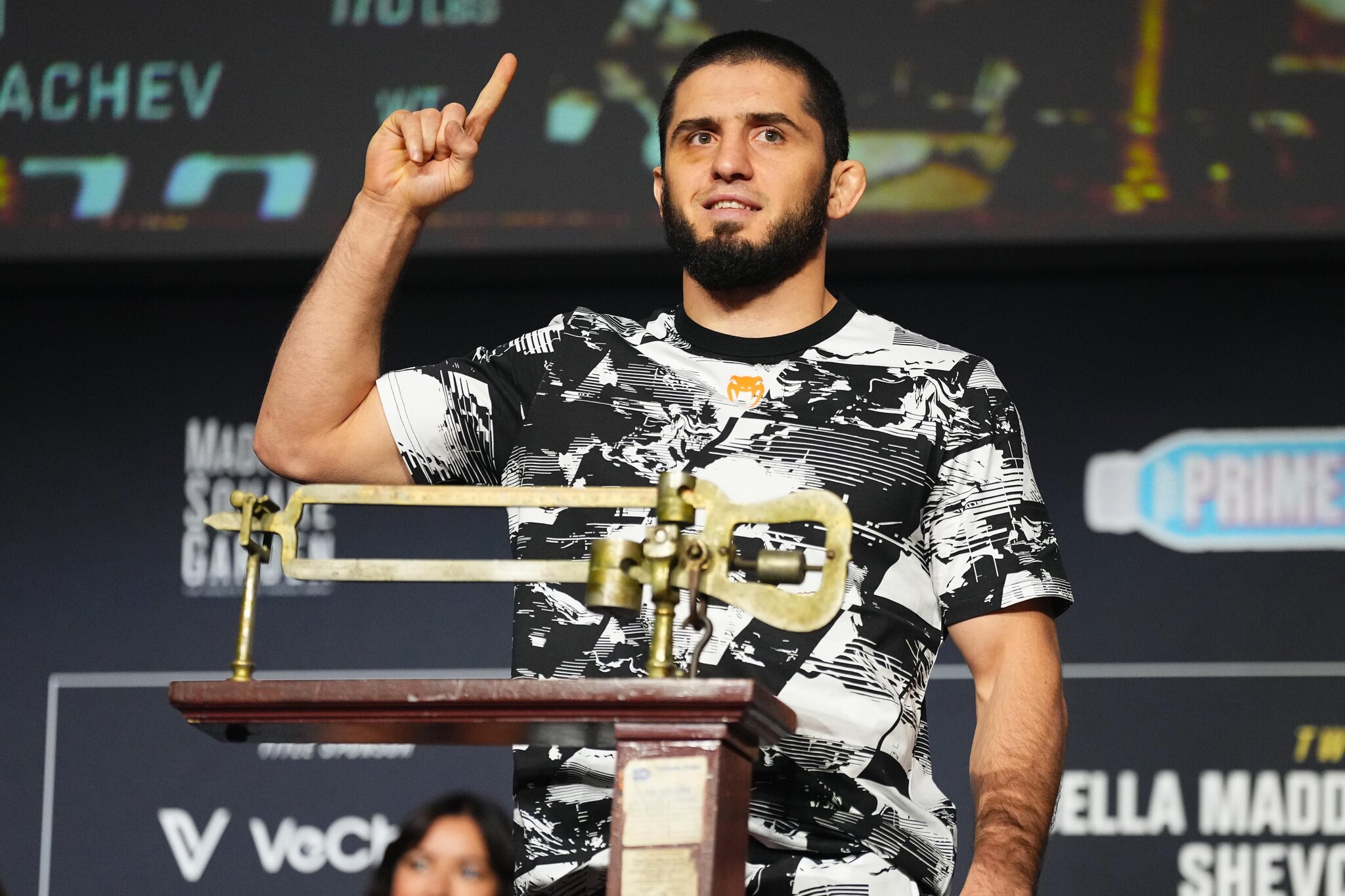 UFC 330 weigh-in video: Makhachev vs. Machado Garry