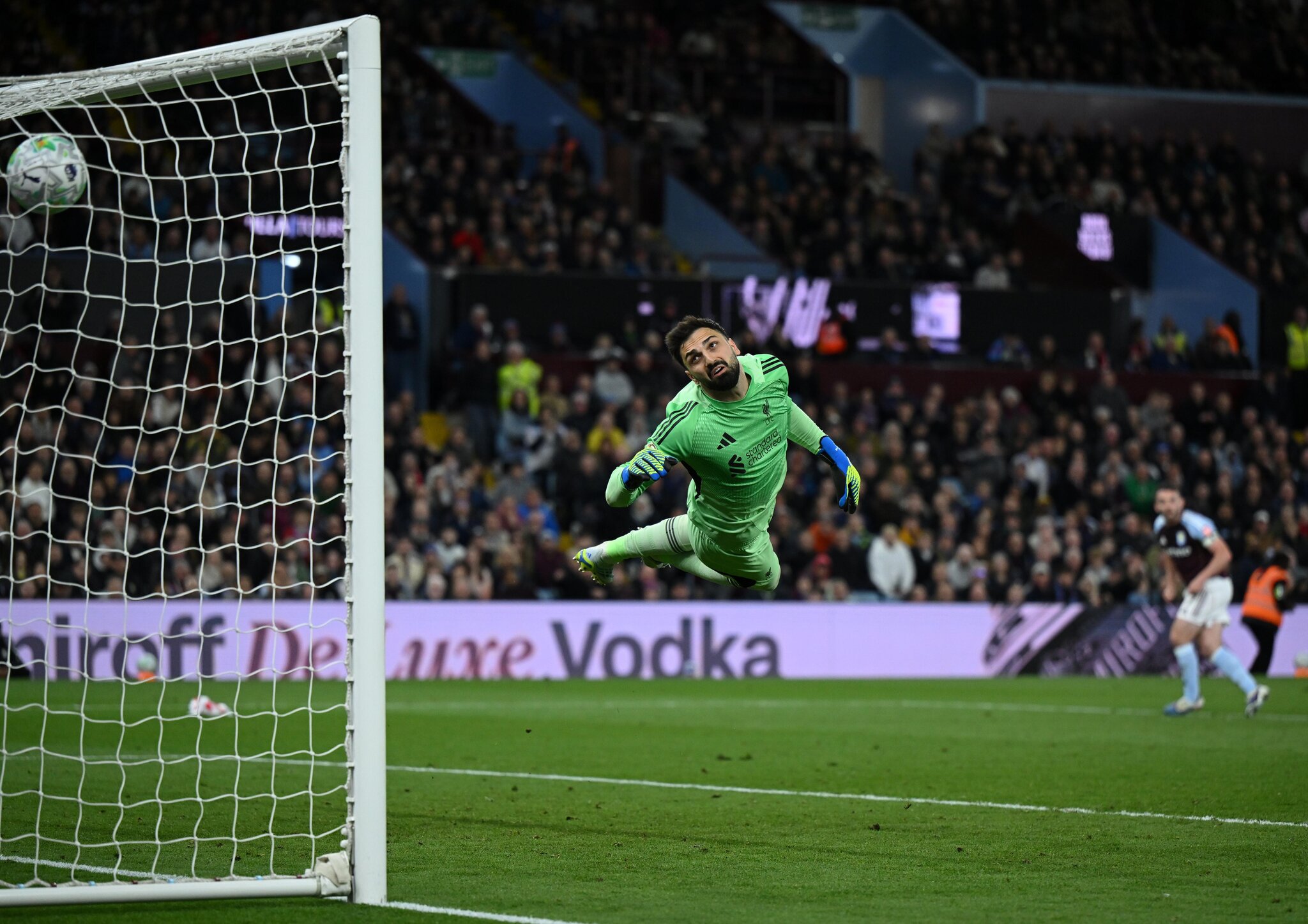 Jeepers Keepers: Liverpool’s Giorgi Mamardashvili and Lucca Brughmans