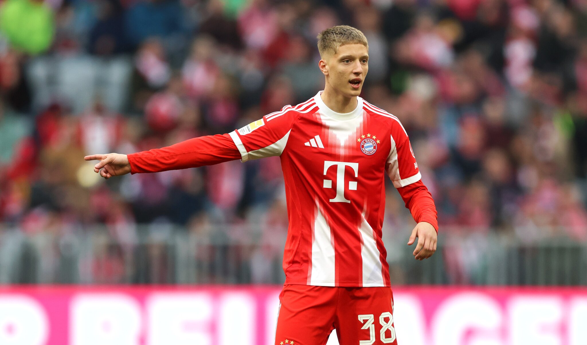 Bayern Campus Round Up, August Edition 2: Dante continues to struggle, Mike returns, youth leagues start with a bang