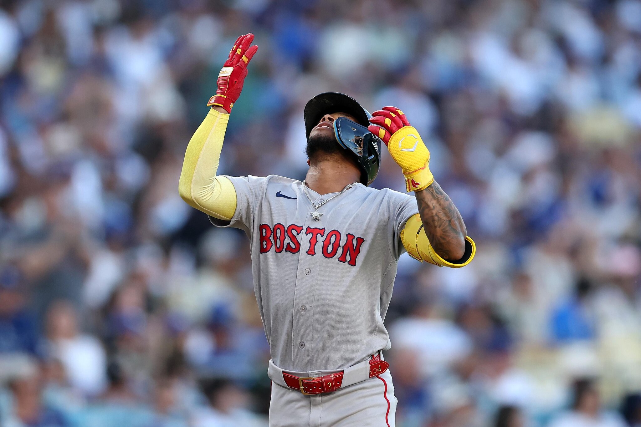 Sox beat Dodgers, win 8th series in a row