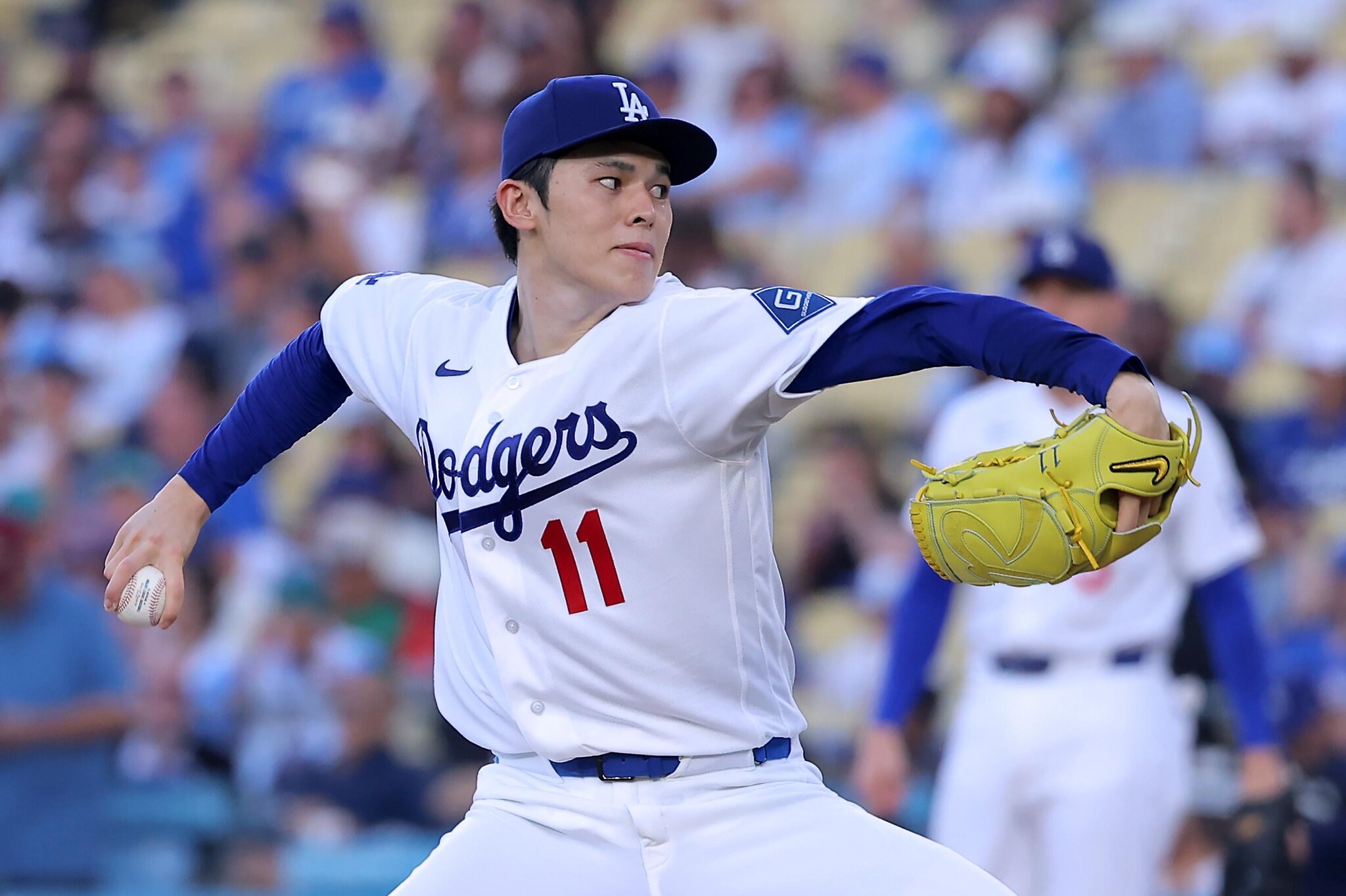 Roki Sasaki keeps impressing as Dodgers defeat Mariners 6-2