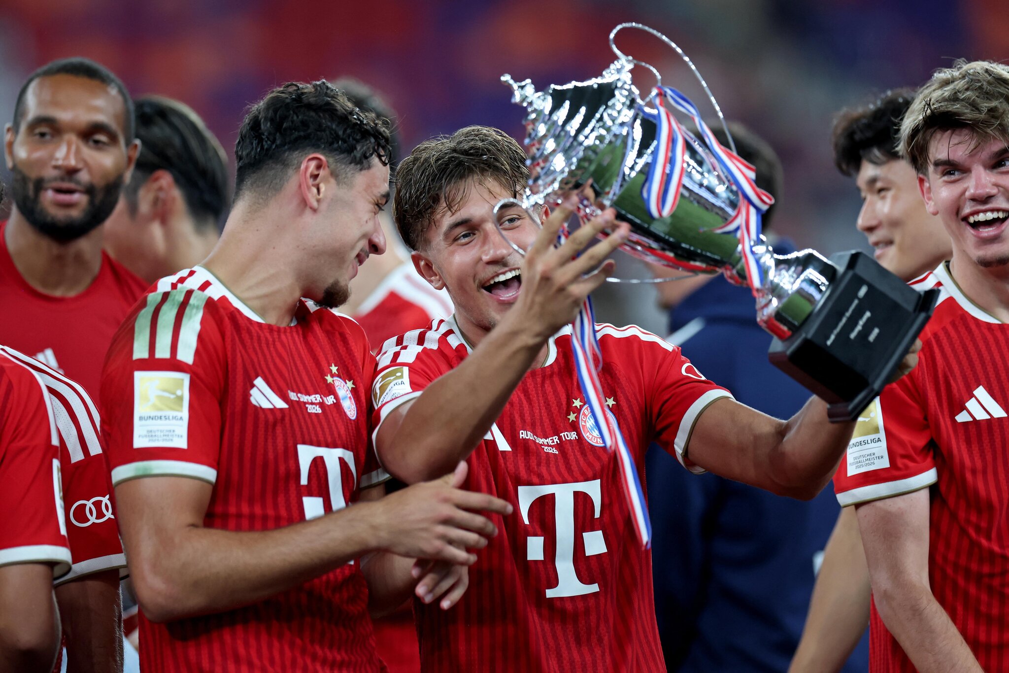 Bayern Munich News: The aftermath of Bayern Munich’s 2-1 win over Aston Villa; PSG still working Mika Godts deal; Micky van de…