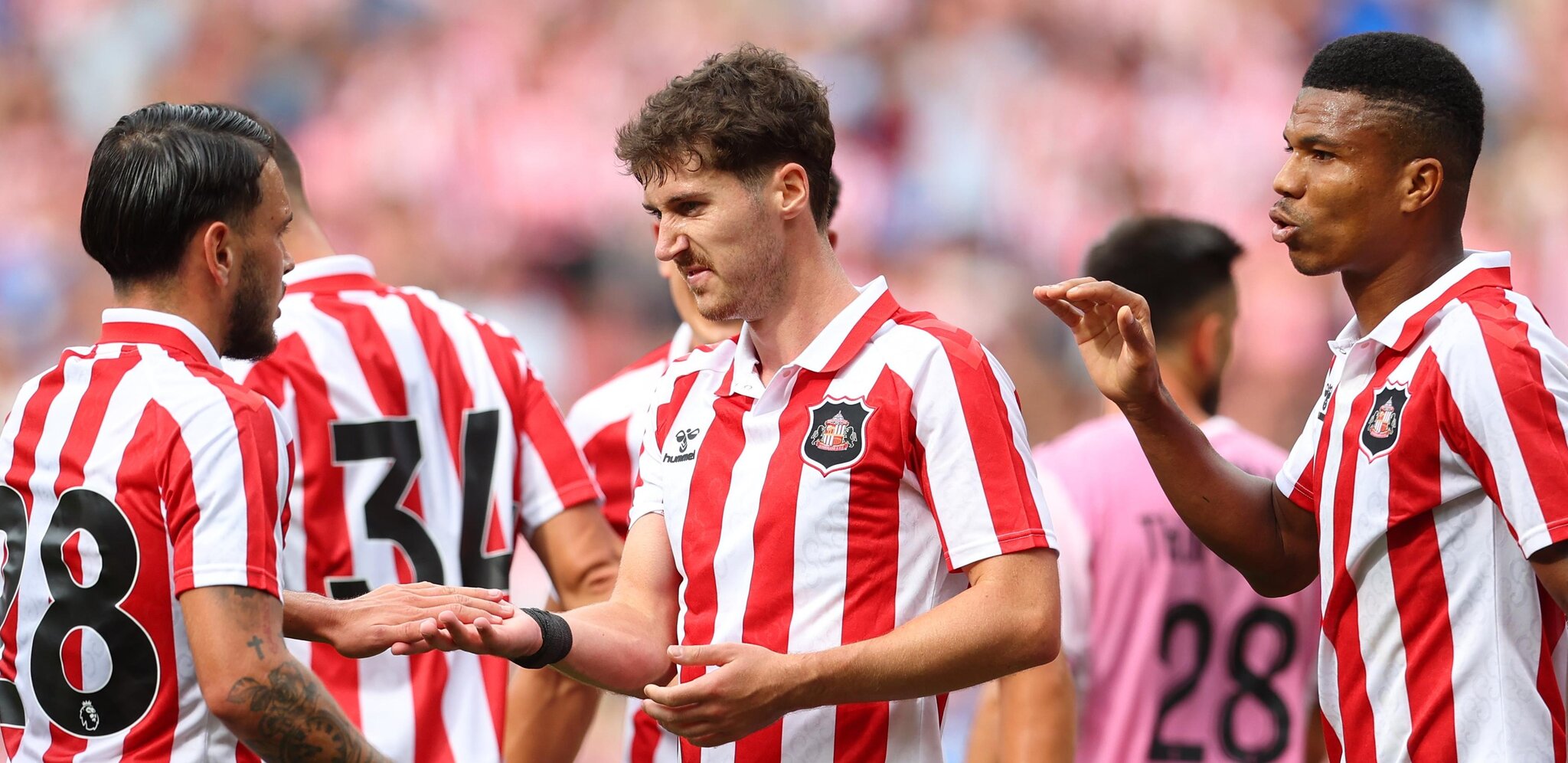 2 Up, 2 Down: Sunderland Ease Past Rennes Thanks To Brobbey And Hume