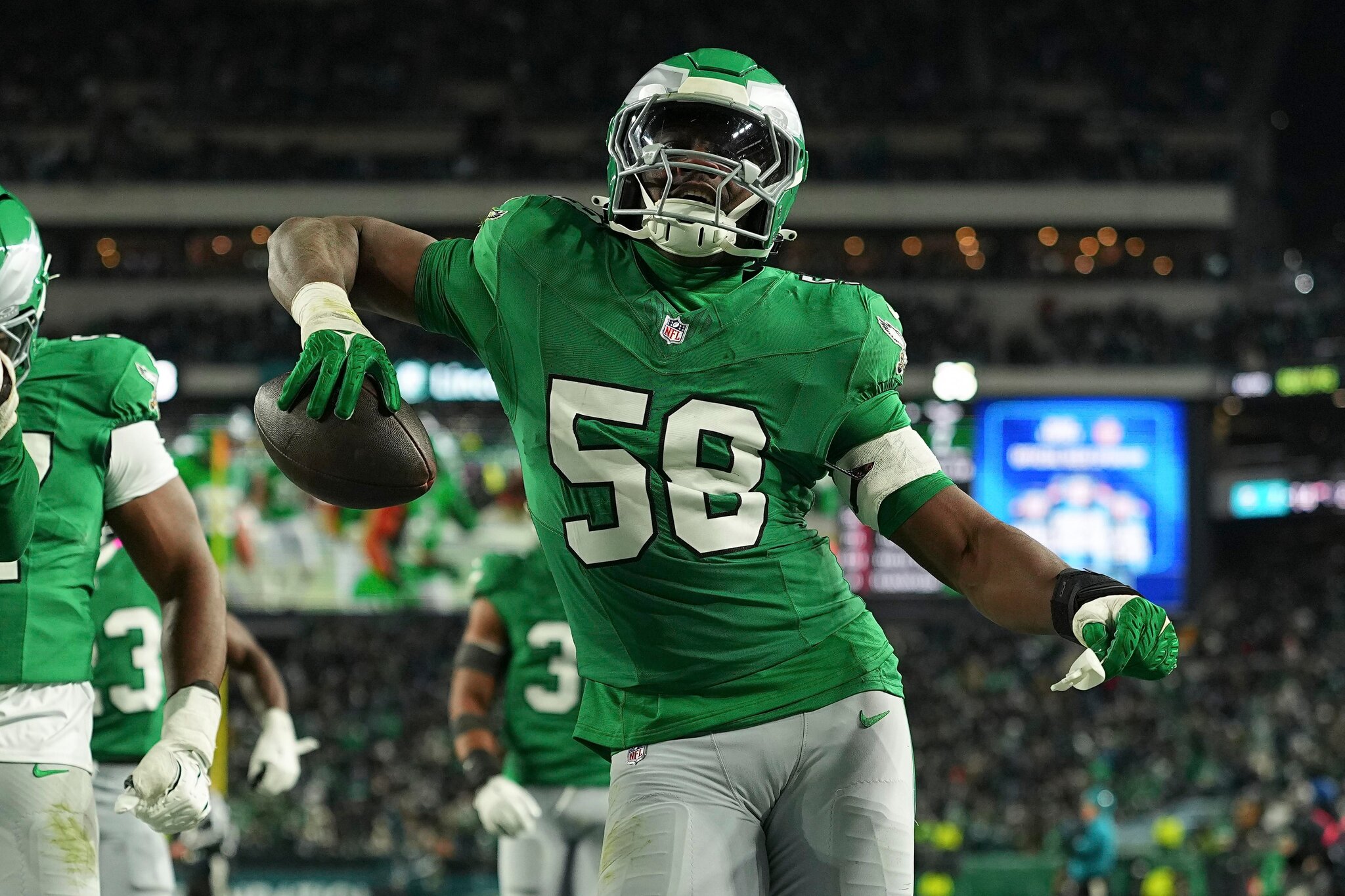 Eagles News: Jalyx Hunt starts training camp strong