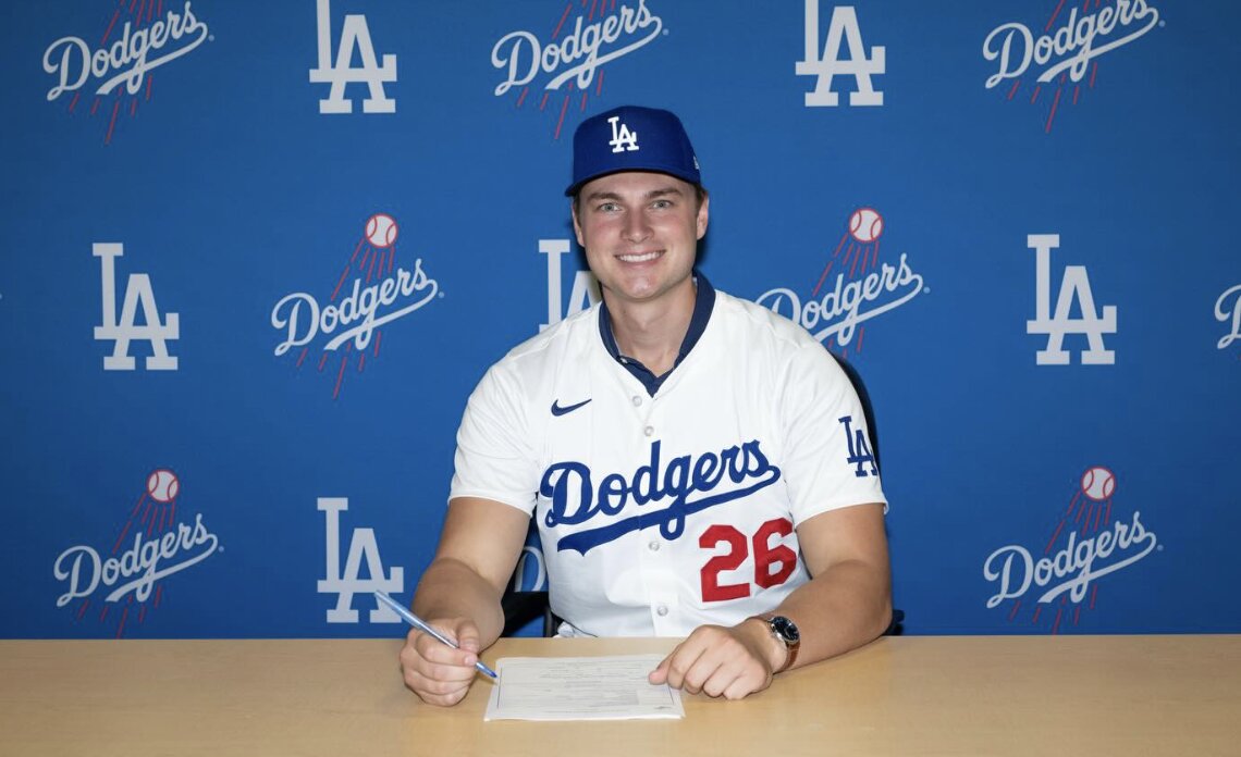 Dodgers draft picks signing their first contracts