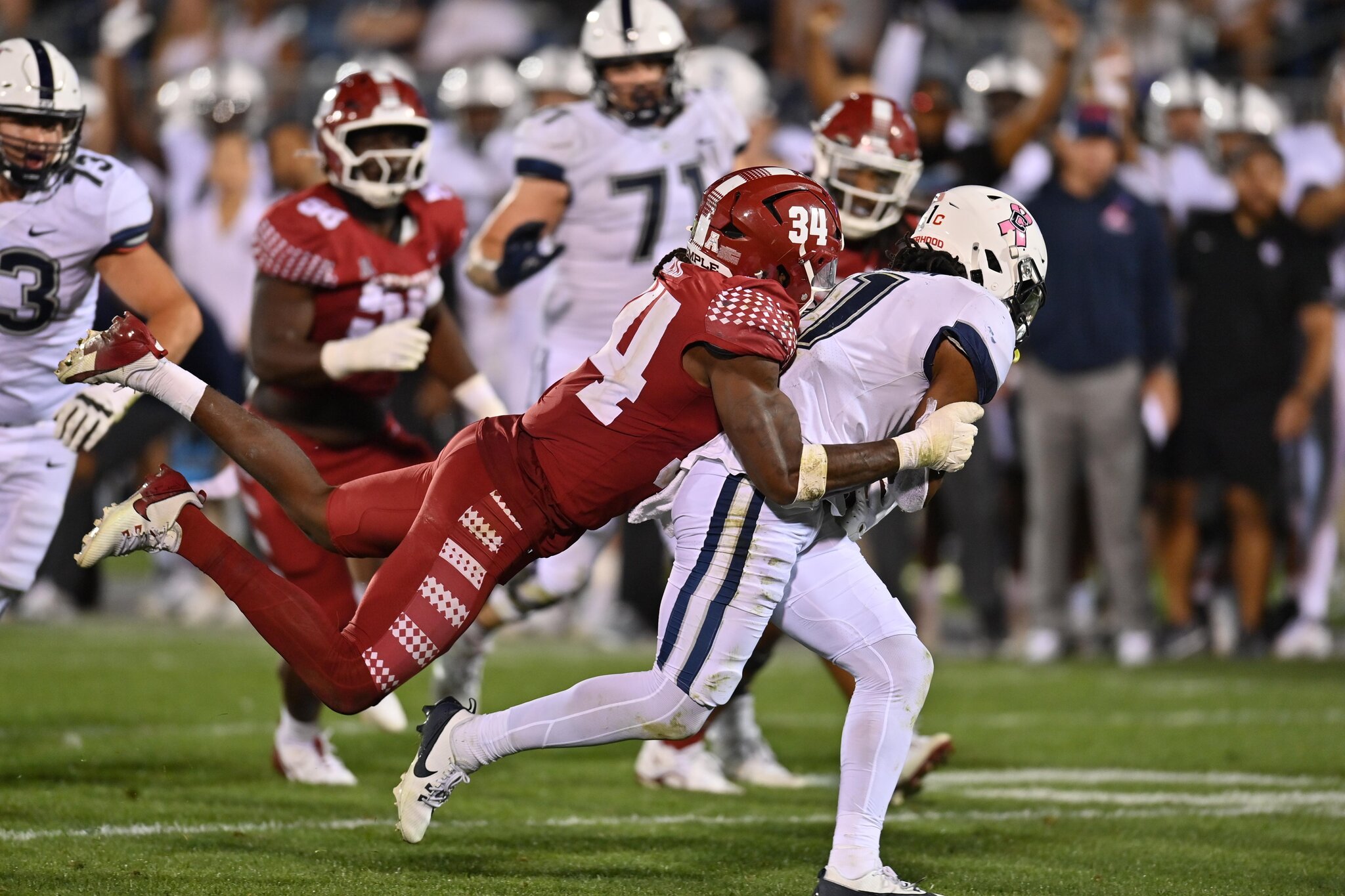 49ers hold tryouts for 3 pass rushers