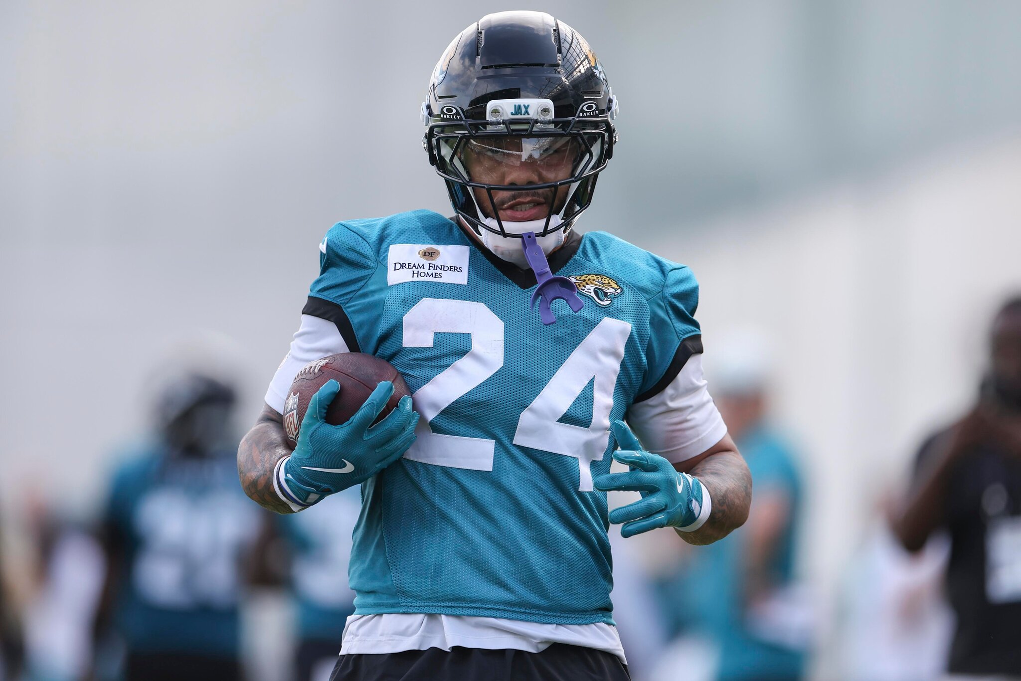 Chris Rodriguez Jr. brings the boom to Jaguars’ first padded practice