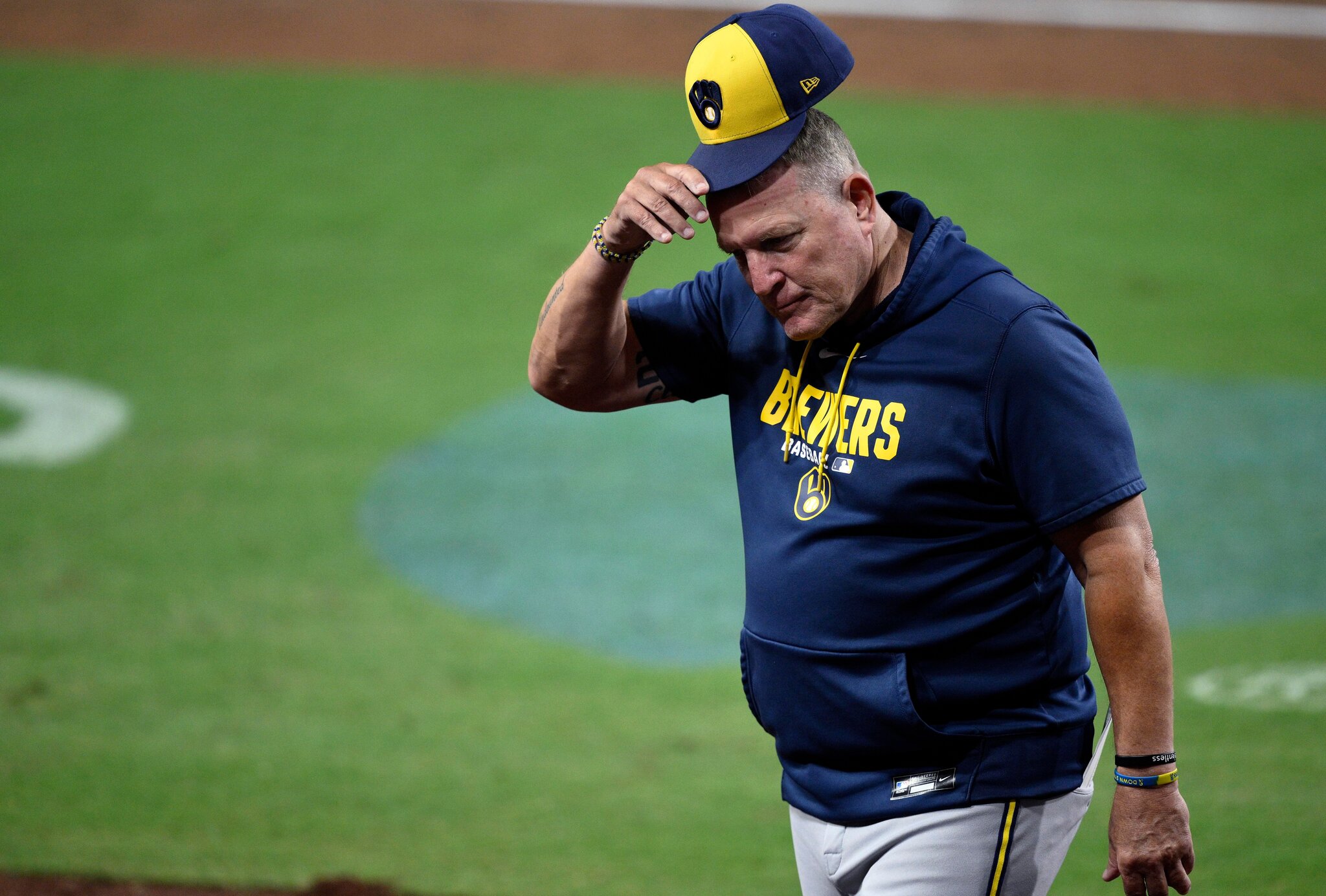 Harrison, Brewers hammered by Padres, 11-2