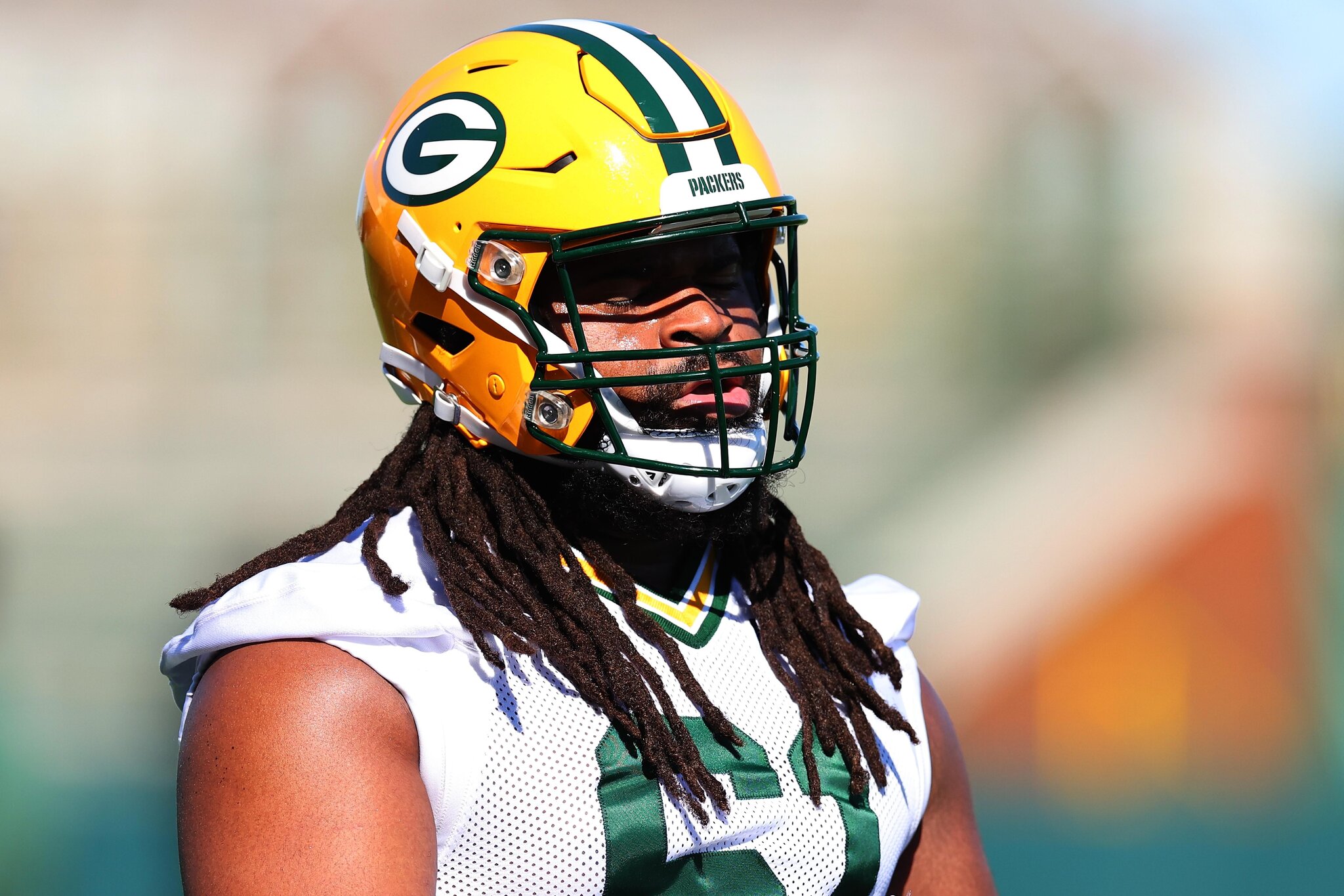 49ers hold tryouts for 3 centers as their depth continues to be tested