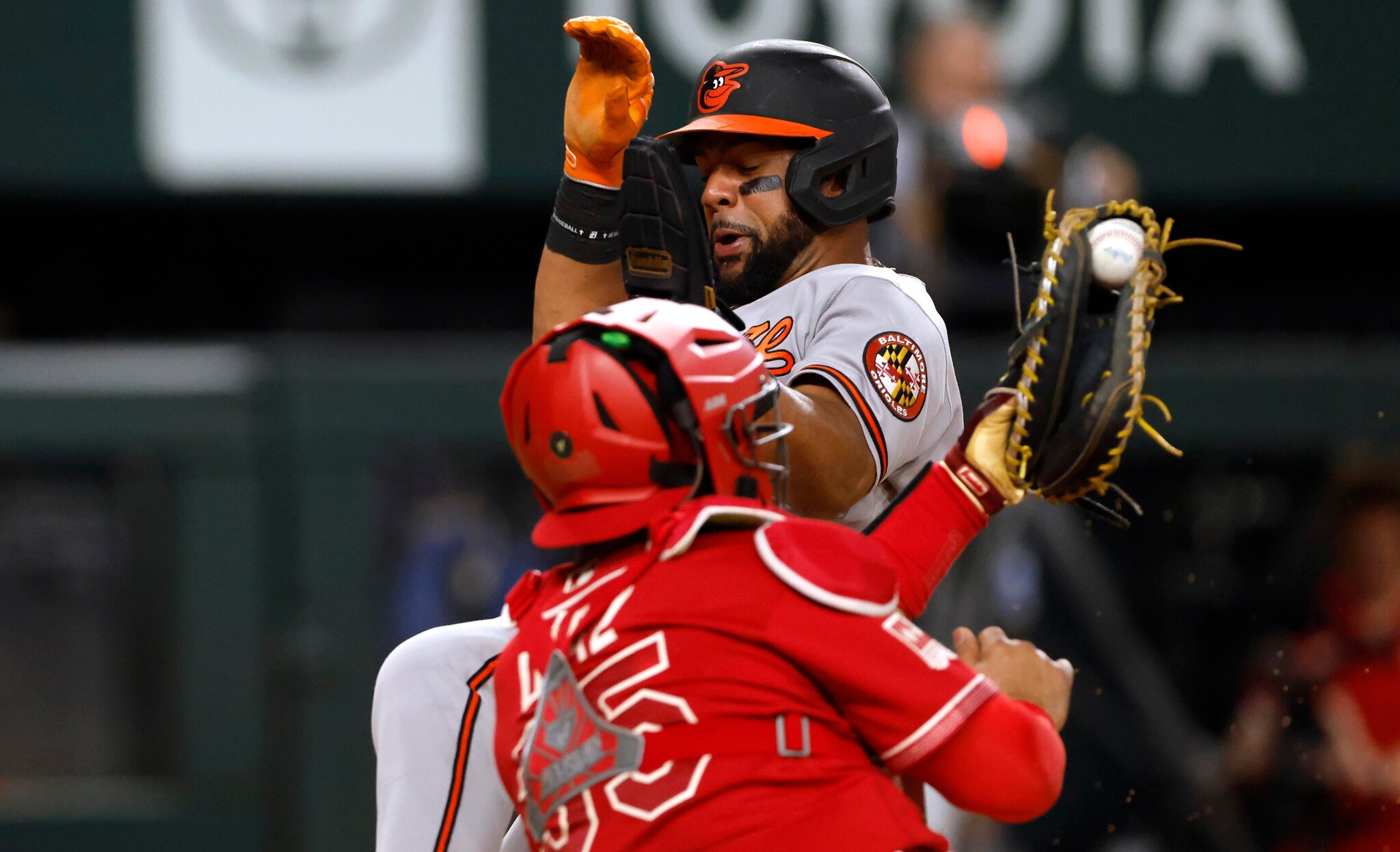 Late call costs Orioles in 2-1 loss to Rangers