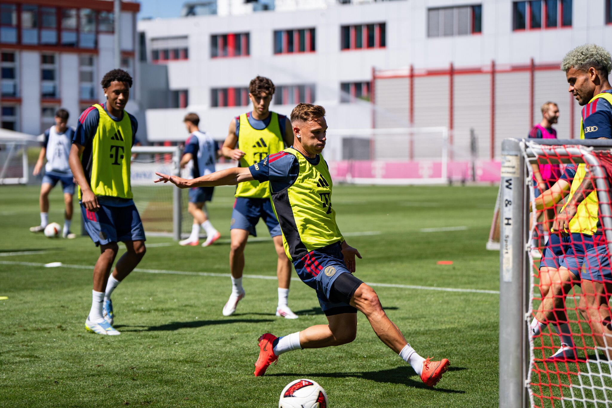 While Lennart Karl, Serge Gnabry need more time, another trio could be ready for Bayern Munich to face RB Leipzig