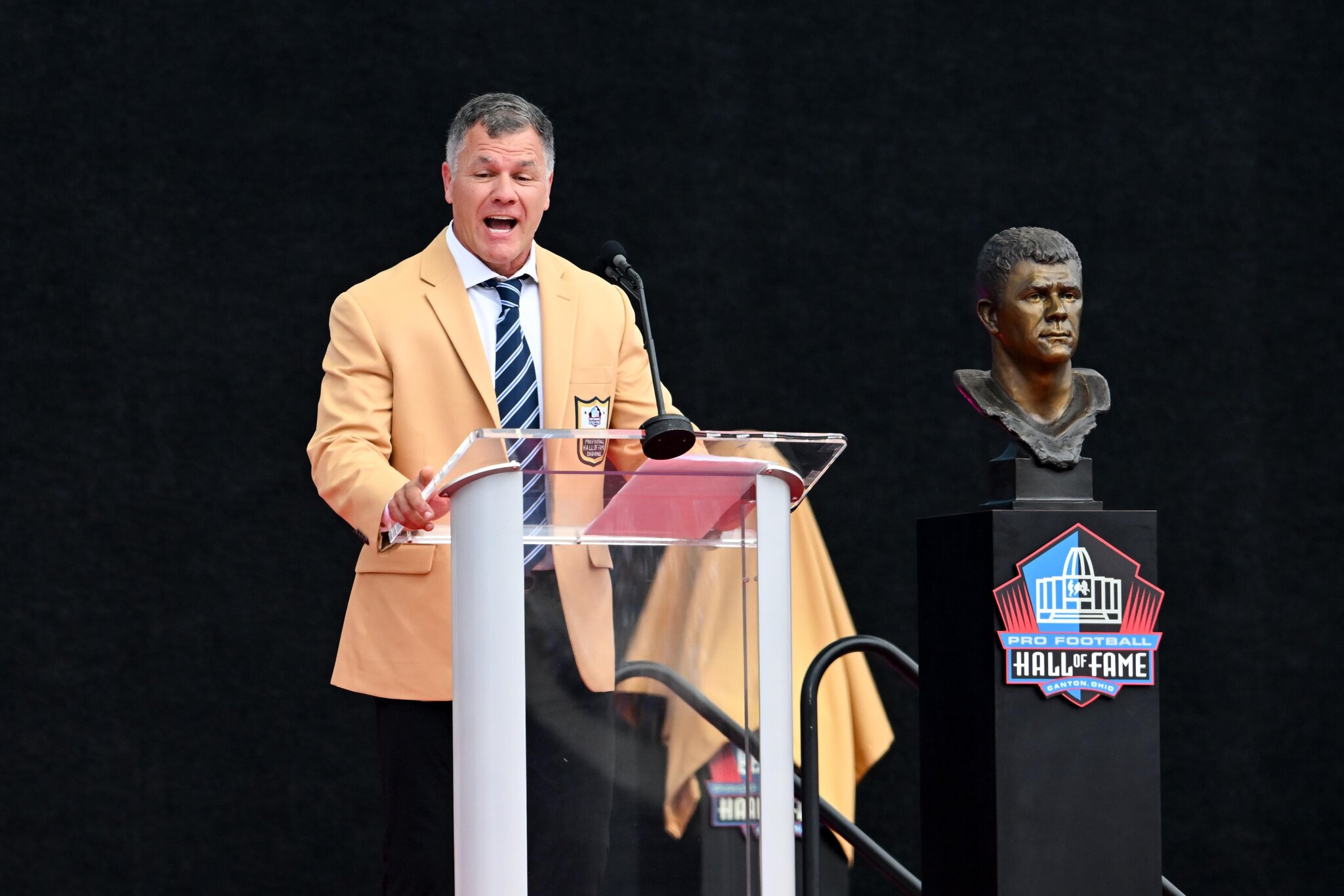 Colts legendary PK Adam Vinatieri enshrined into football immortality