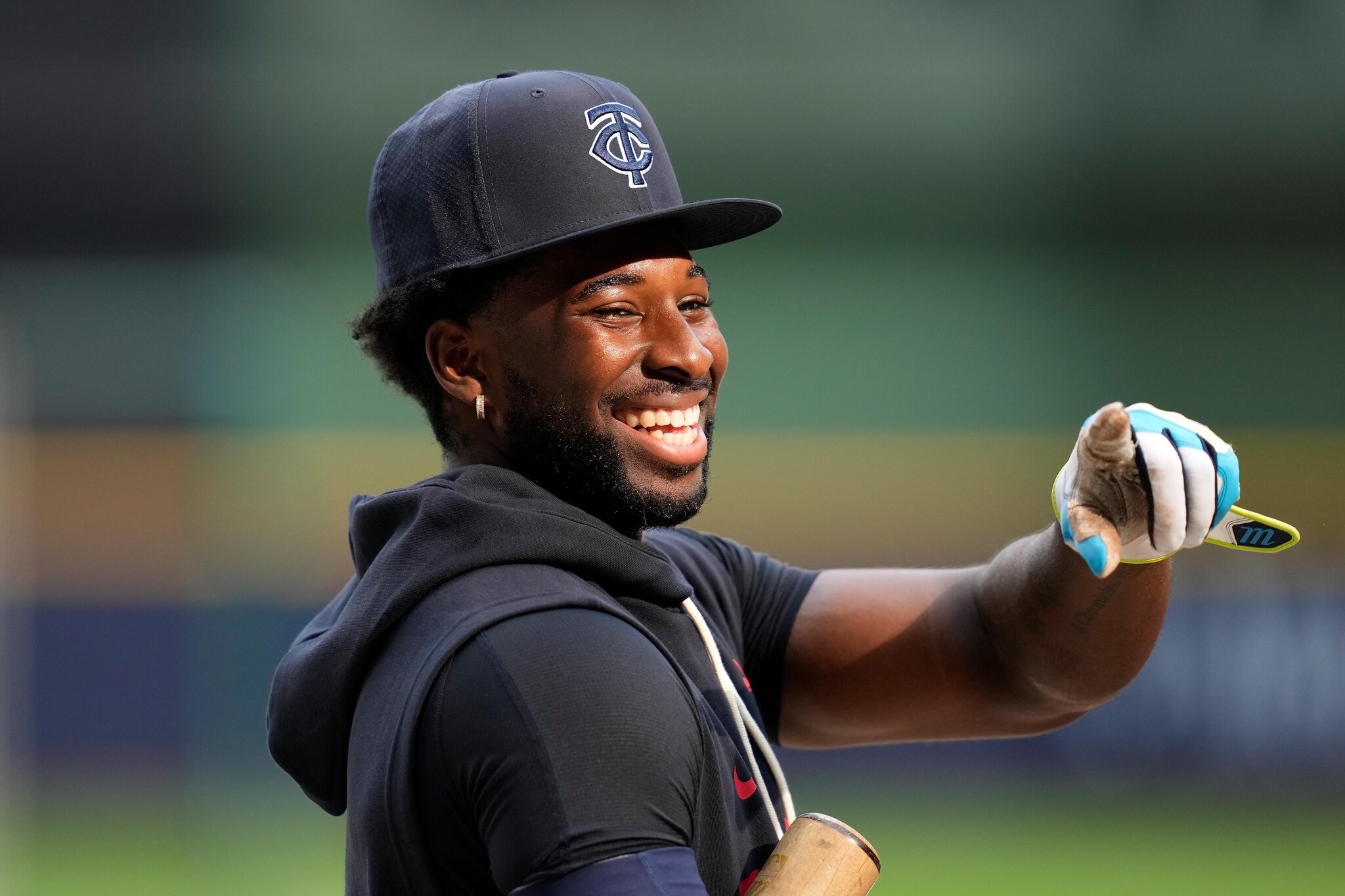 Twins 8, Brewers 6: The pen (also, bats) is mightier than the sword (the defense)