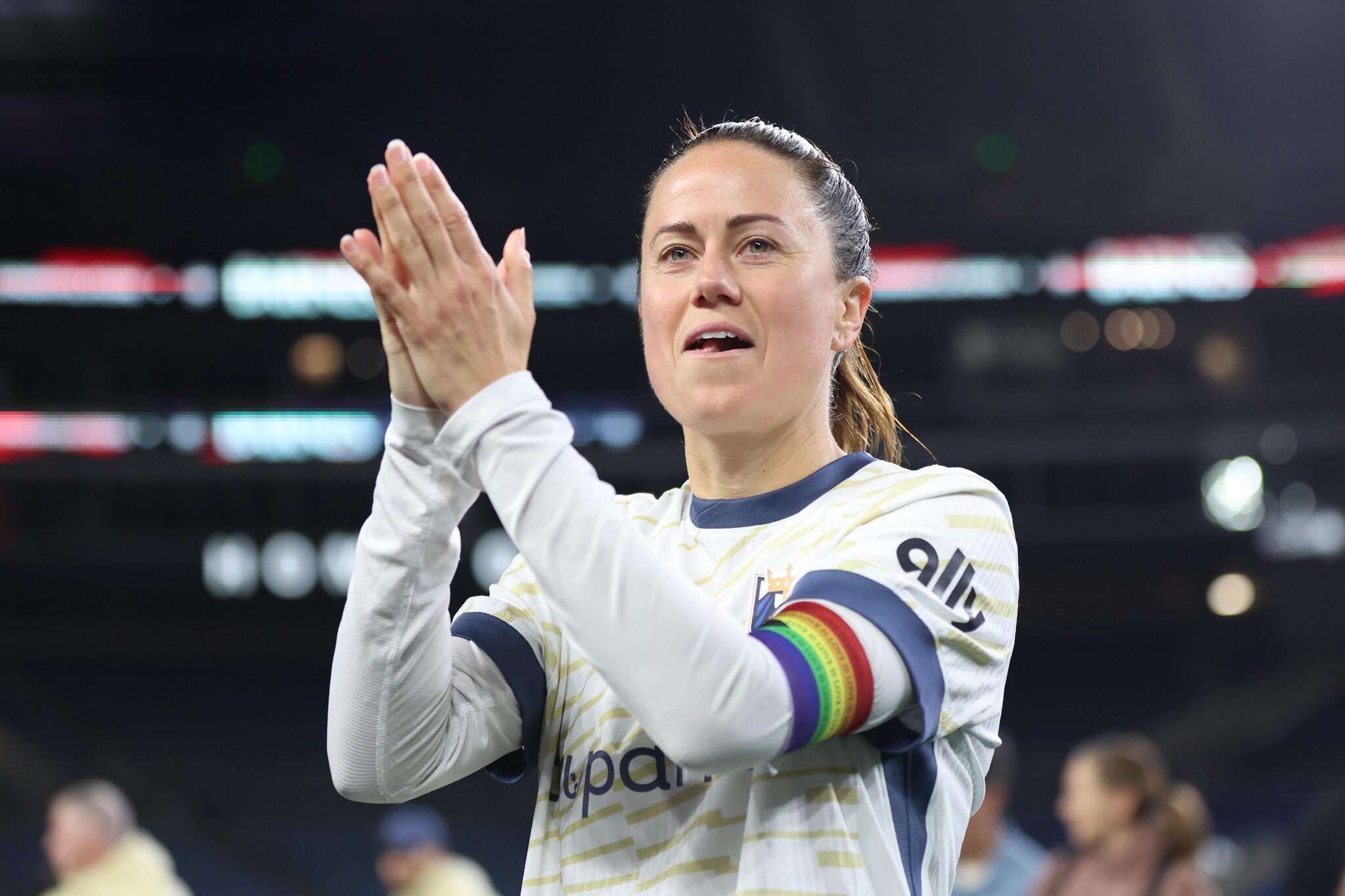 A Seattle Reign legend returns: Lauren Barnes named interim assistant coach