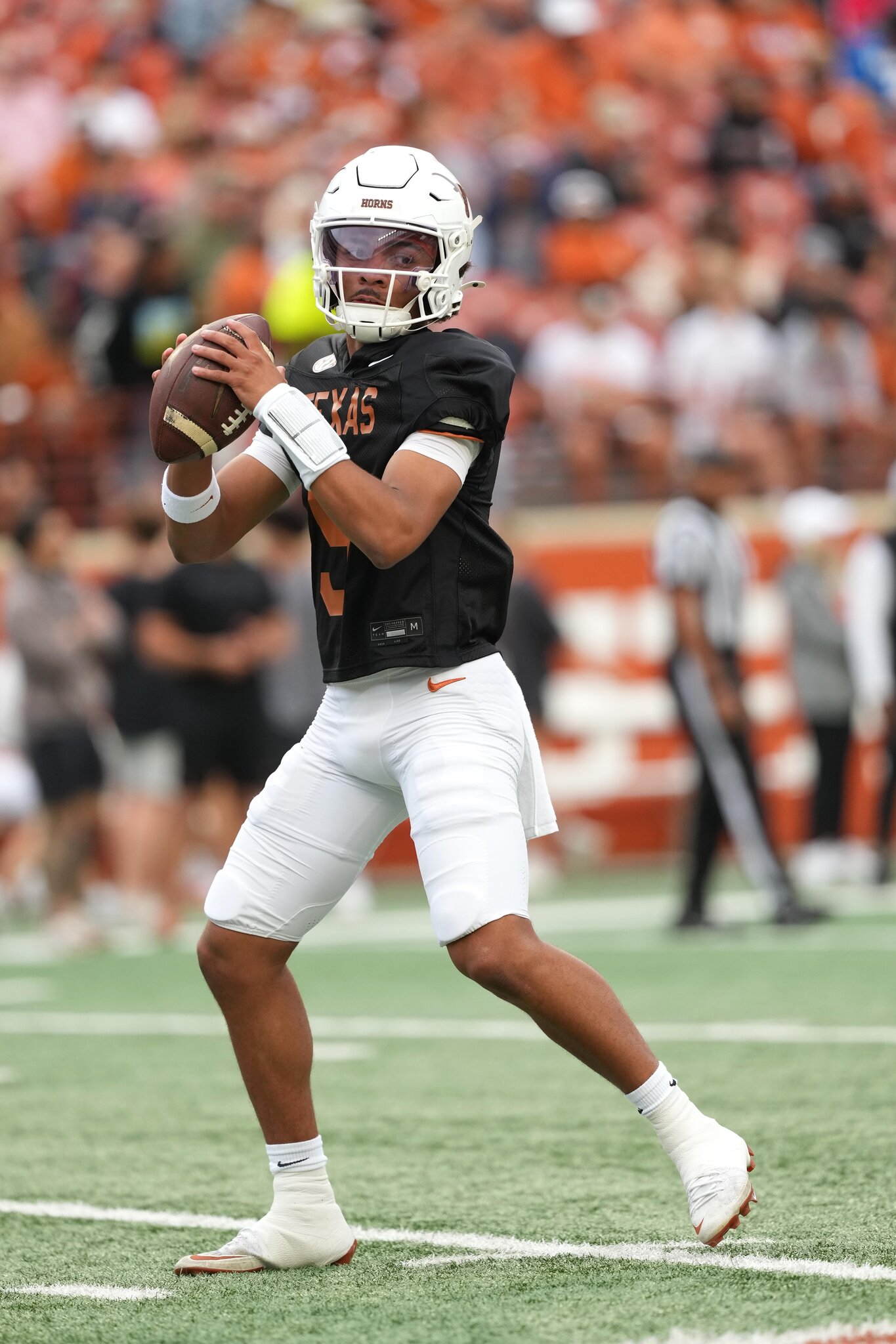 More than Arch Manning will define Texas QB success in 2026