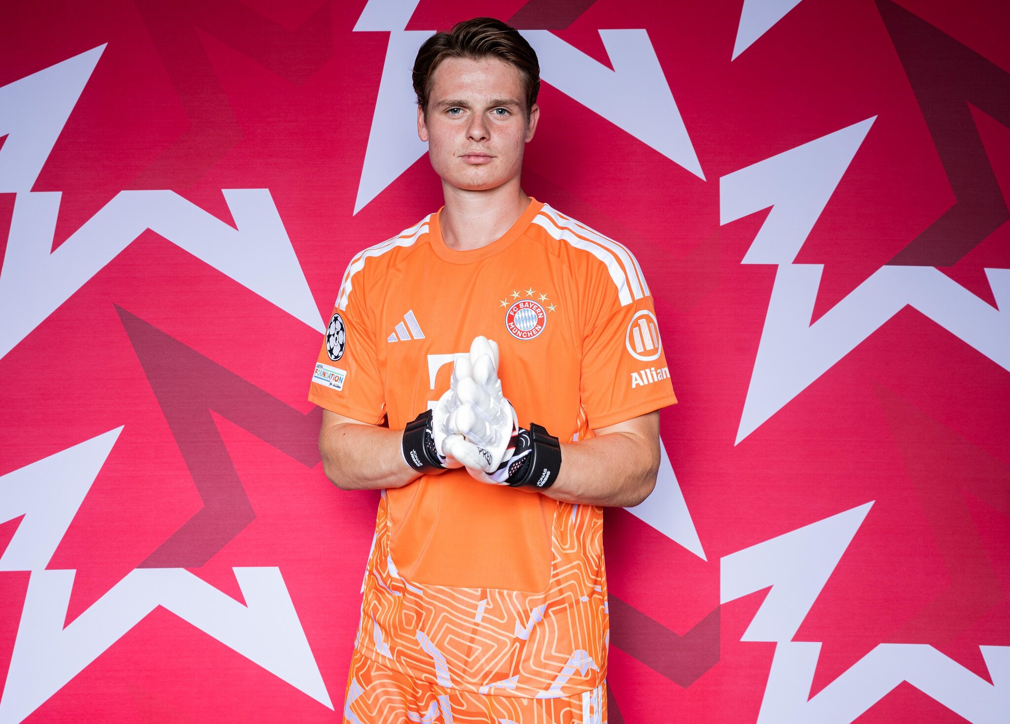 Jonas Urbig still has fondness for FC Köln, but Bayern Munich was perfect next step