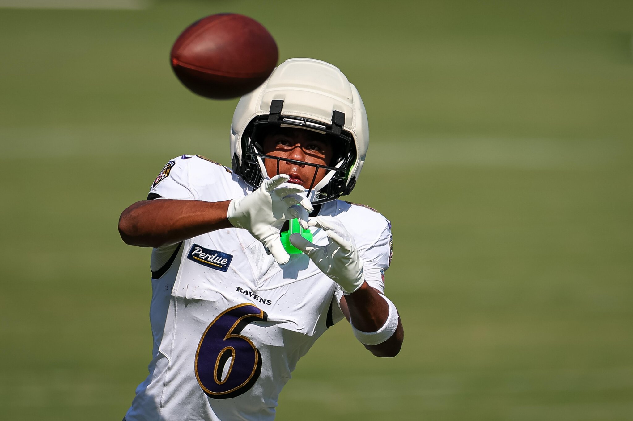 Ravens wideouts battle physical Commanders secondary at joint practice