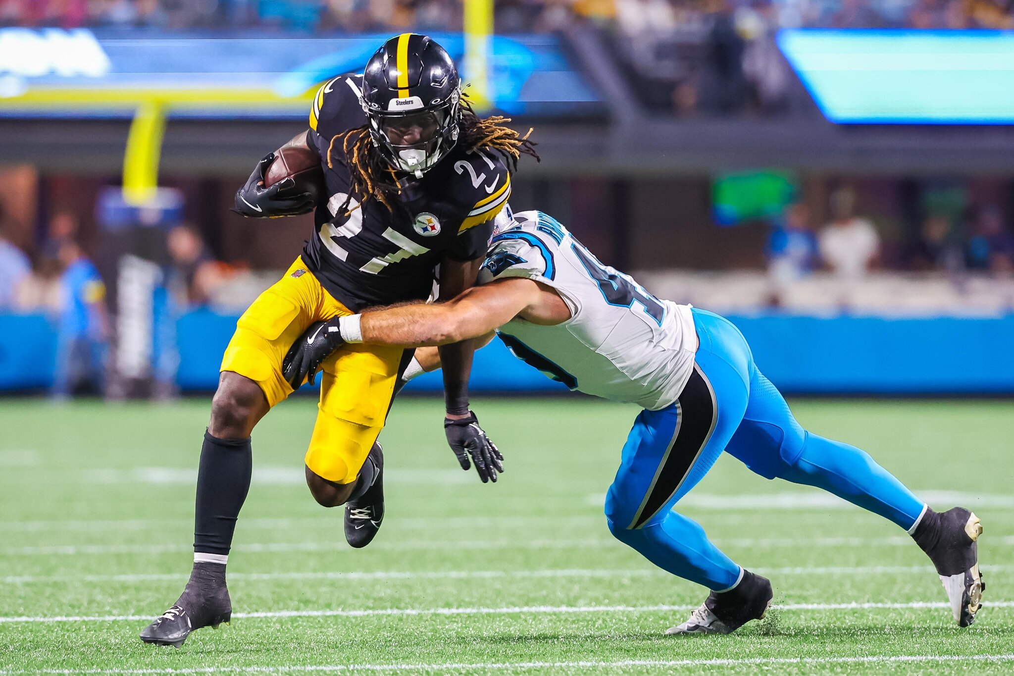 Falcons add RB Trey Sermon