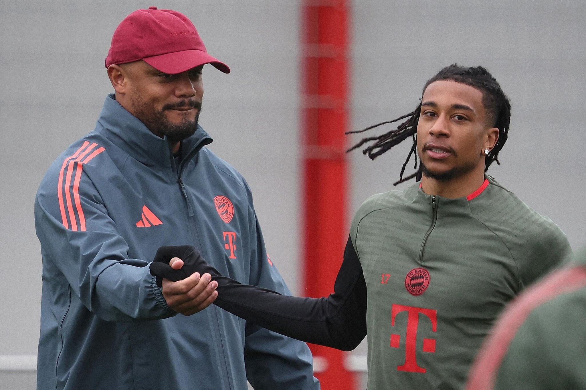 Bayern Munich coach Vincent Kompany shuts down sensitive question about Michael Olise