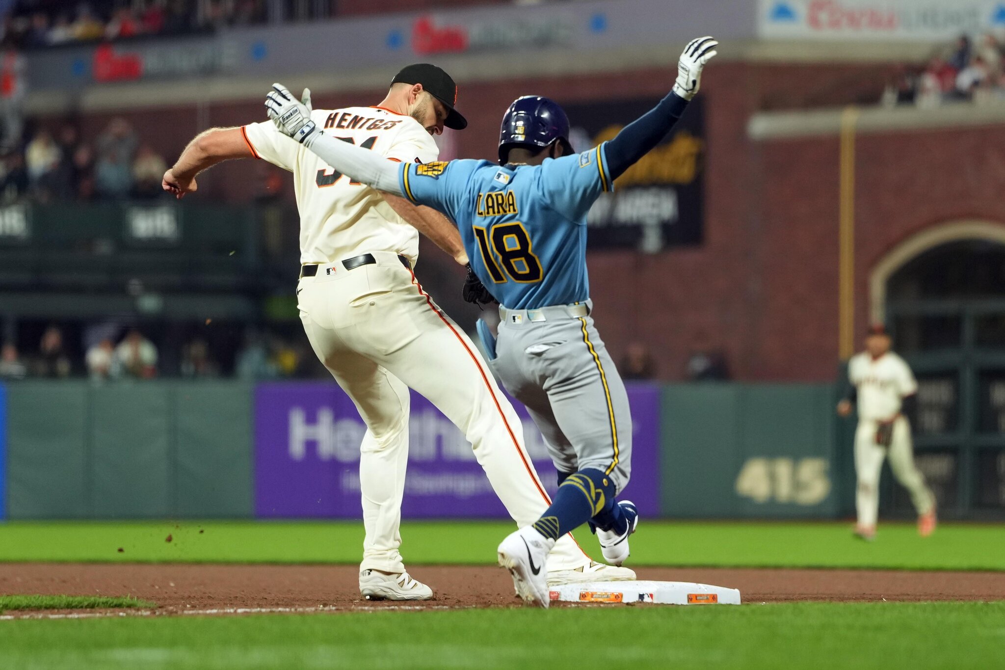 Brewers blanked by Giants 3-0