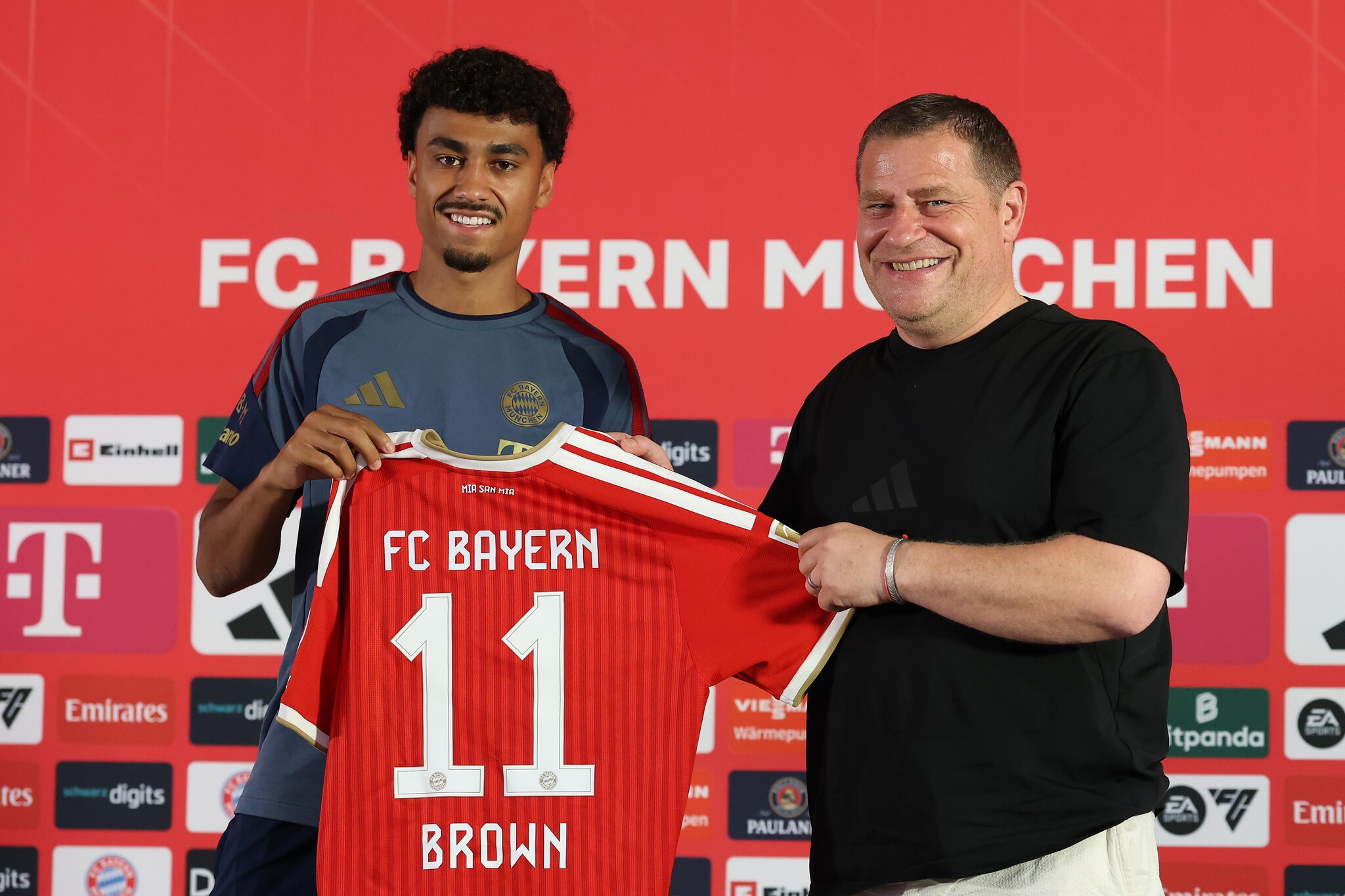 Nathaniel Brown to wear #11 shirt for Bayern Munich