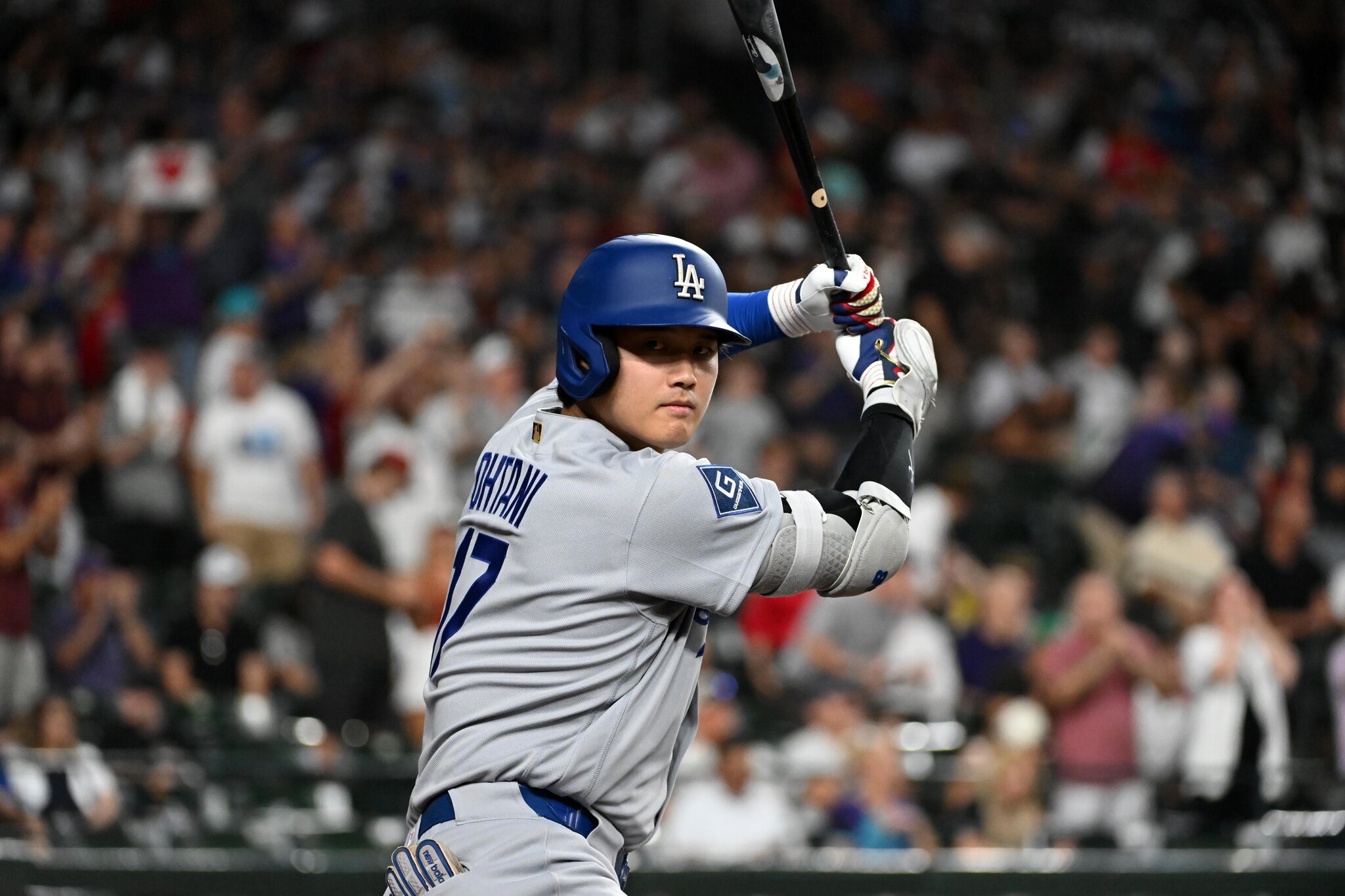 Dodgers at Diamondbacks game chat