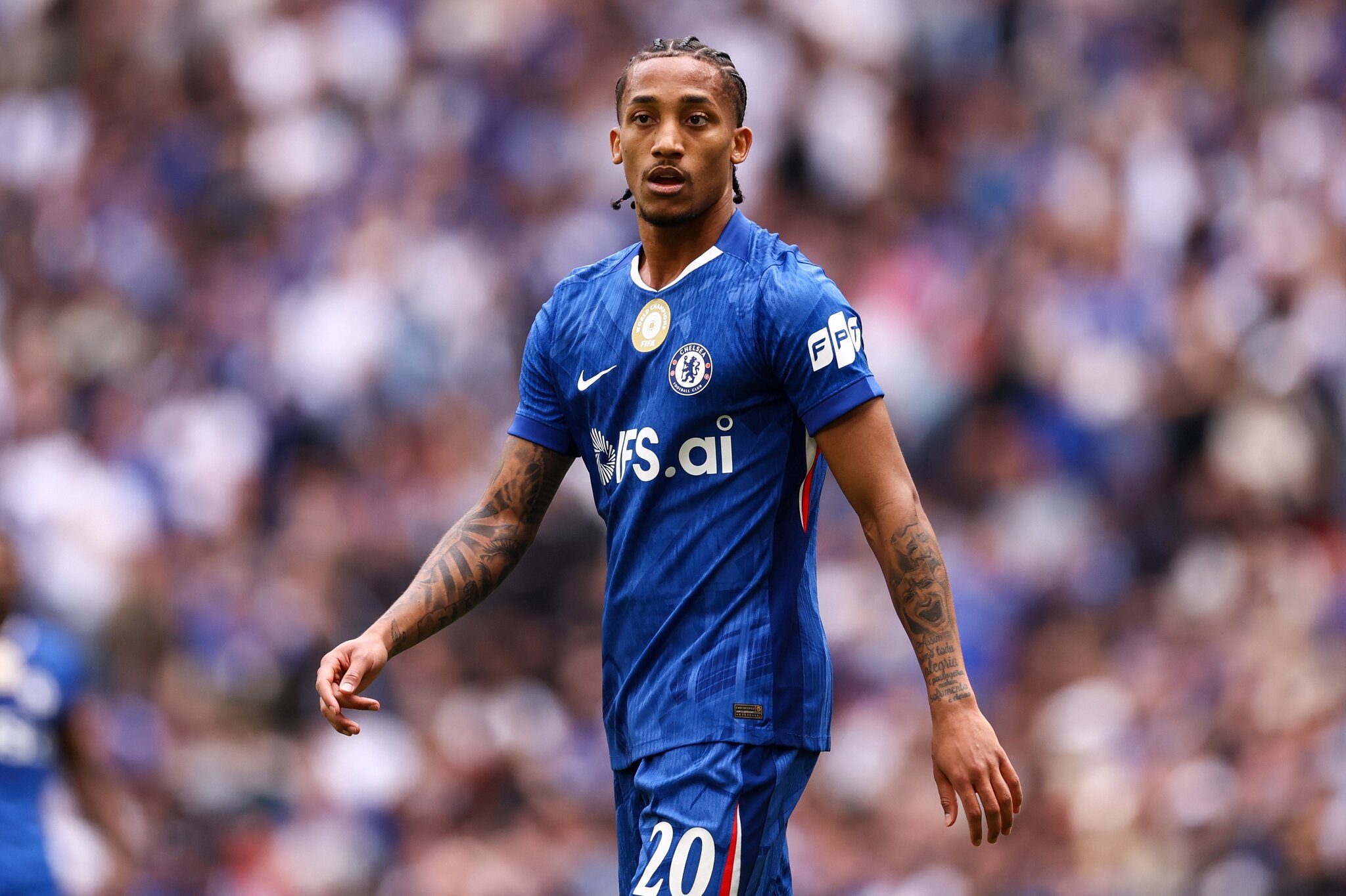 Barcelona target João Pedro set to sign new Chelsea contract
