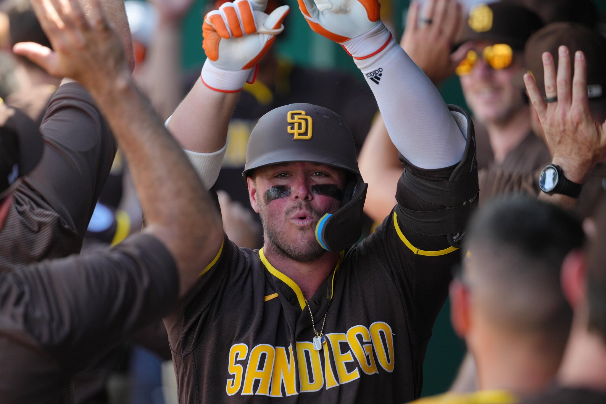 Padres’ revamped pitching provides some hope