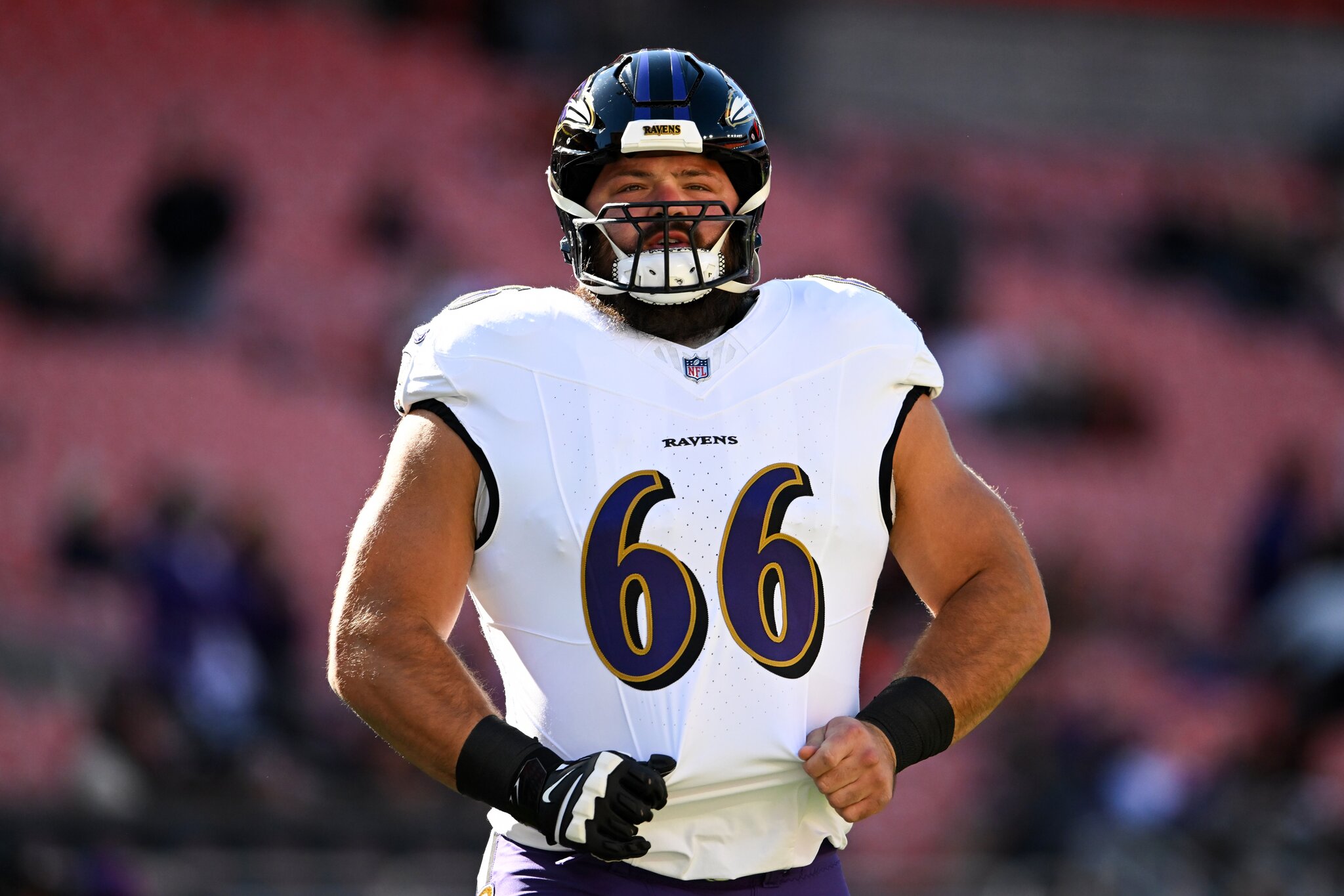 Chargers release OL Ben Cleveland