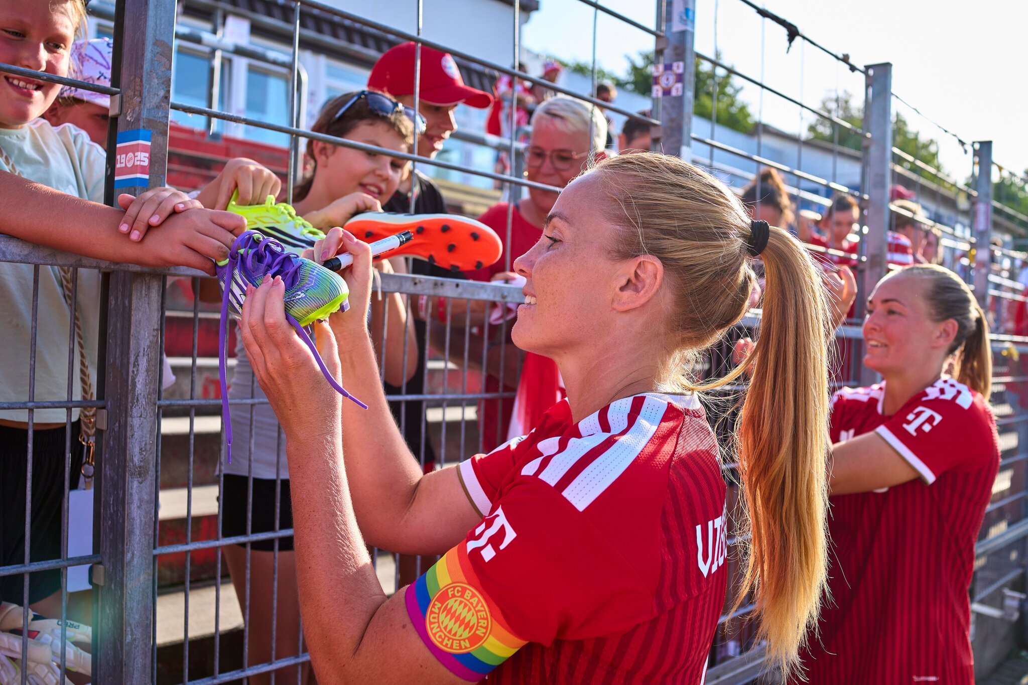 Match Thread: Bayern Munich beats VfL Wolfsburg in the DFL-Supercup Frauen