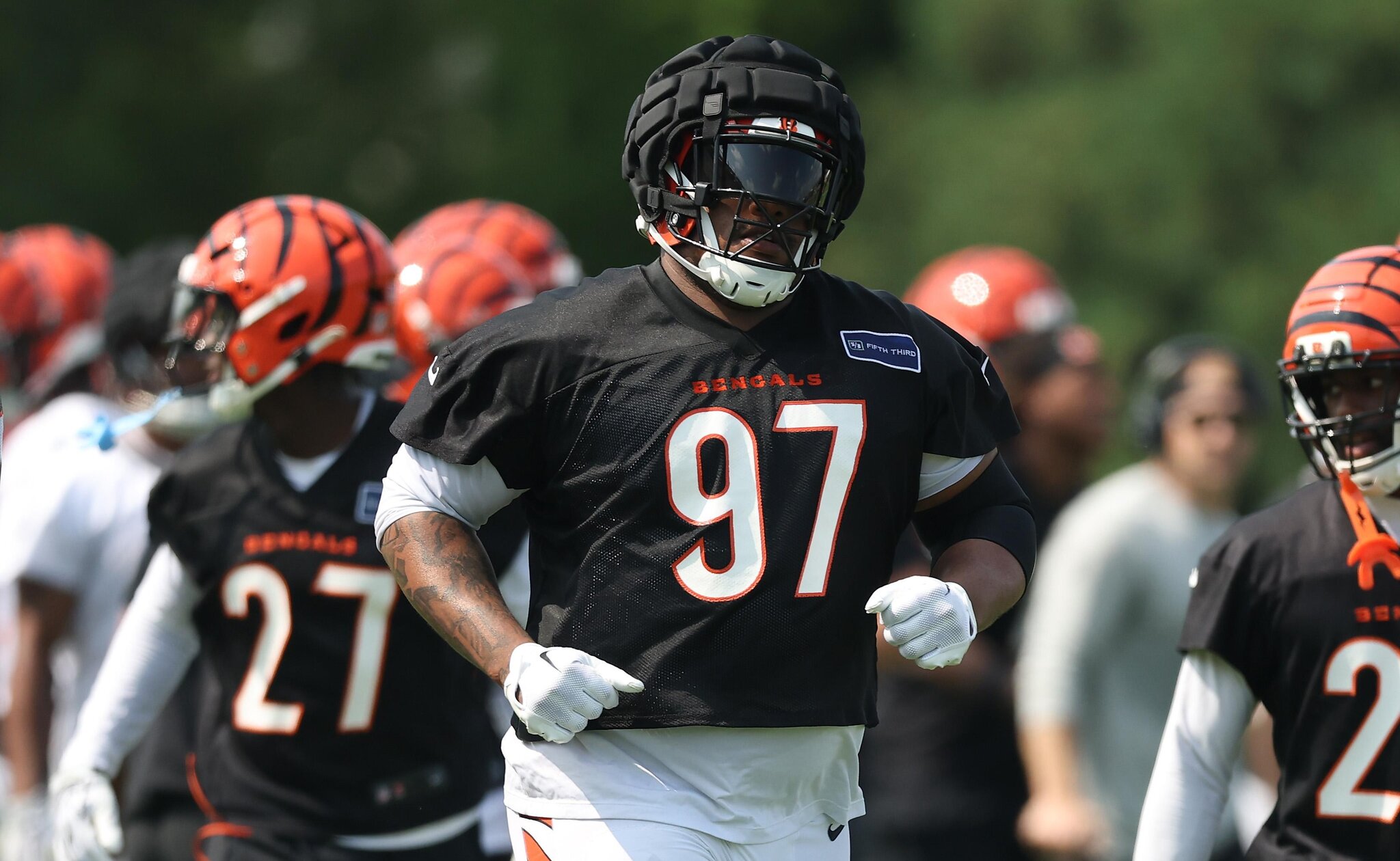 Bengals training camp Twitter recap: Dexter Lawrence gets vocal, and Jeff Blake shows up