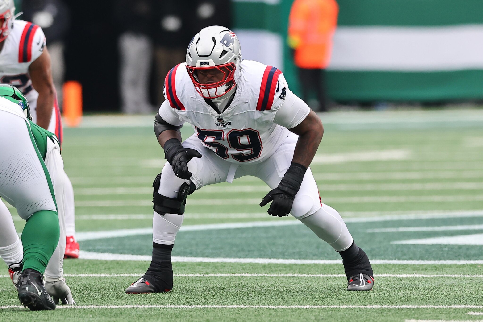 49ers OL Vederian Lowe has a high-ankle sprain; Christian Kirk has a calf strain
