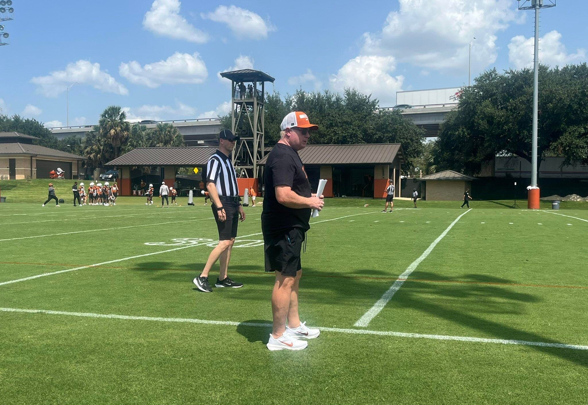 Kentucky Wildcats News: Mark Stoops Begins his Texas Career