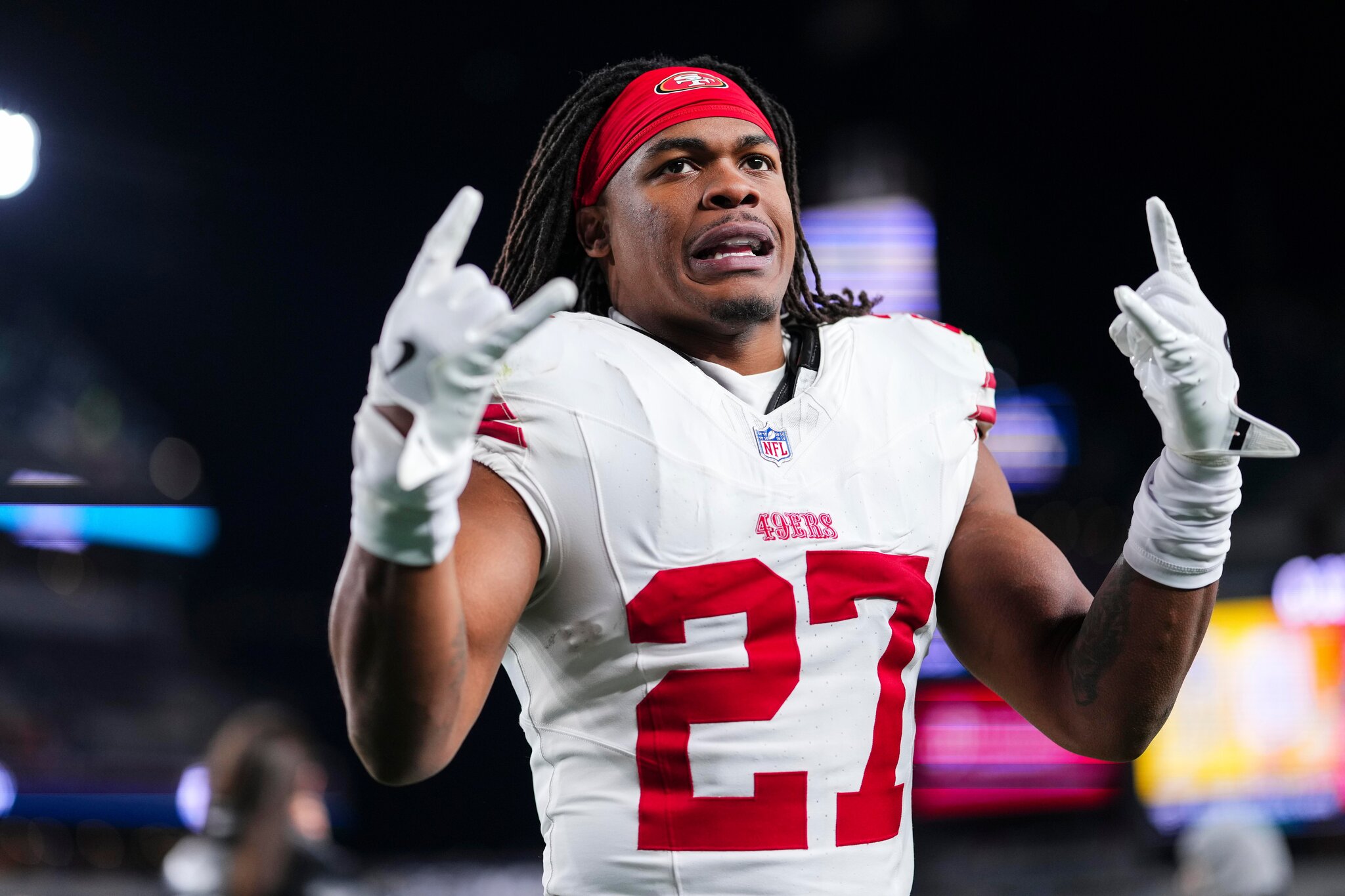 Should the 49ers risk playing their starters in Week 1 of the preseason?