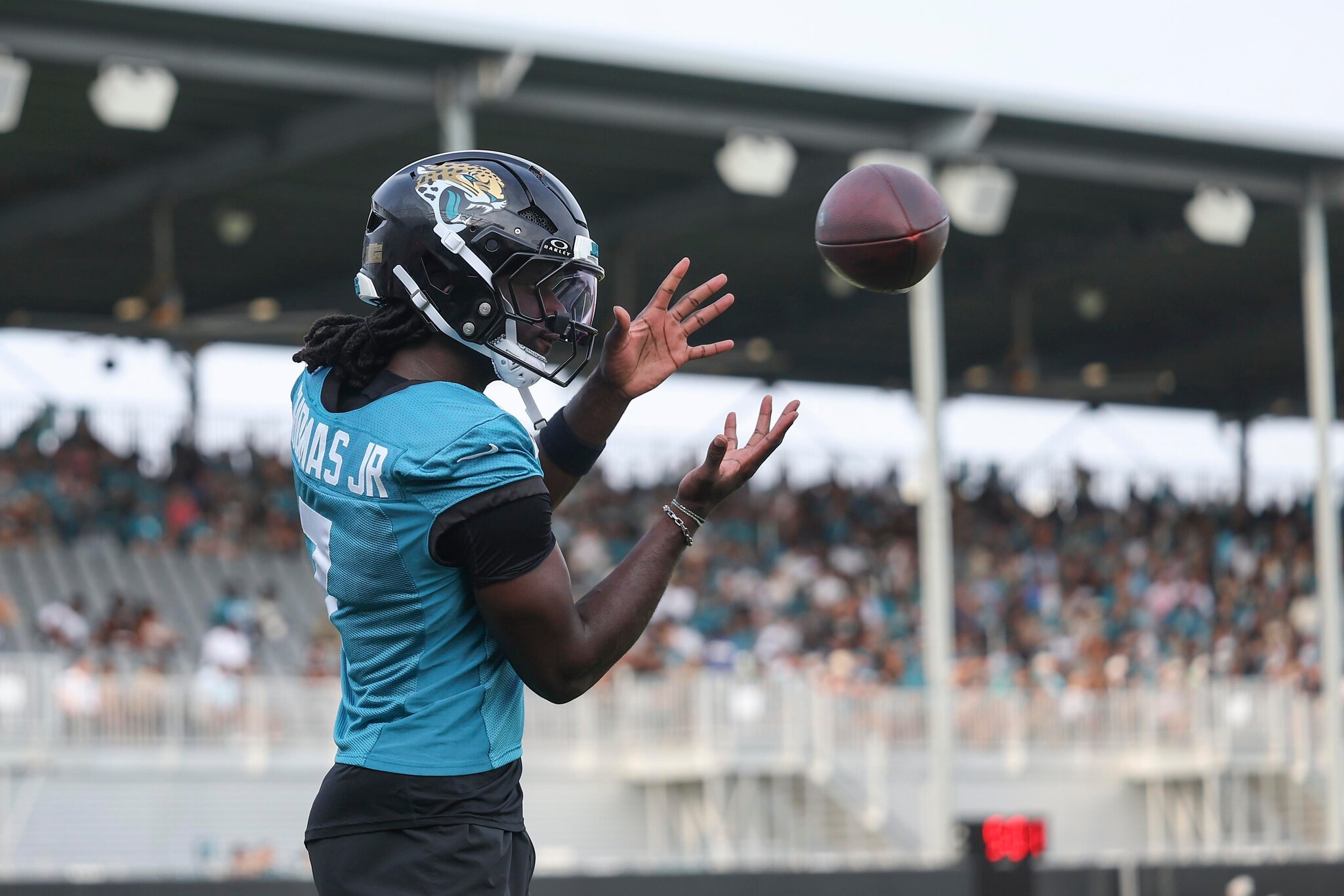 Reacts Survey Results: 1 in 5 fans plan to attend training camp
