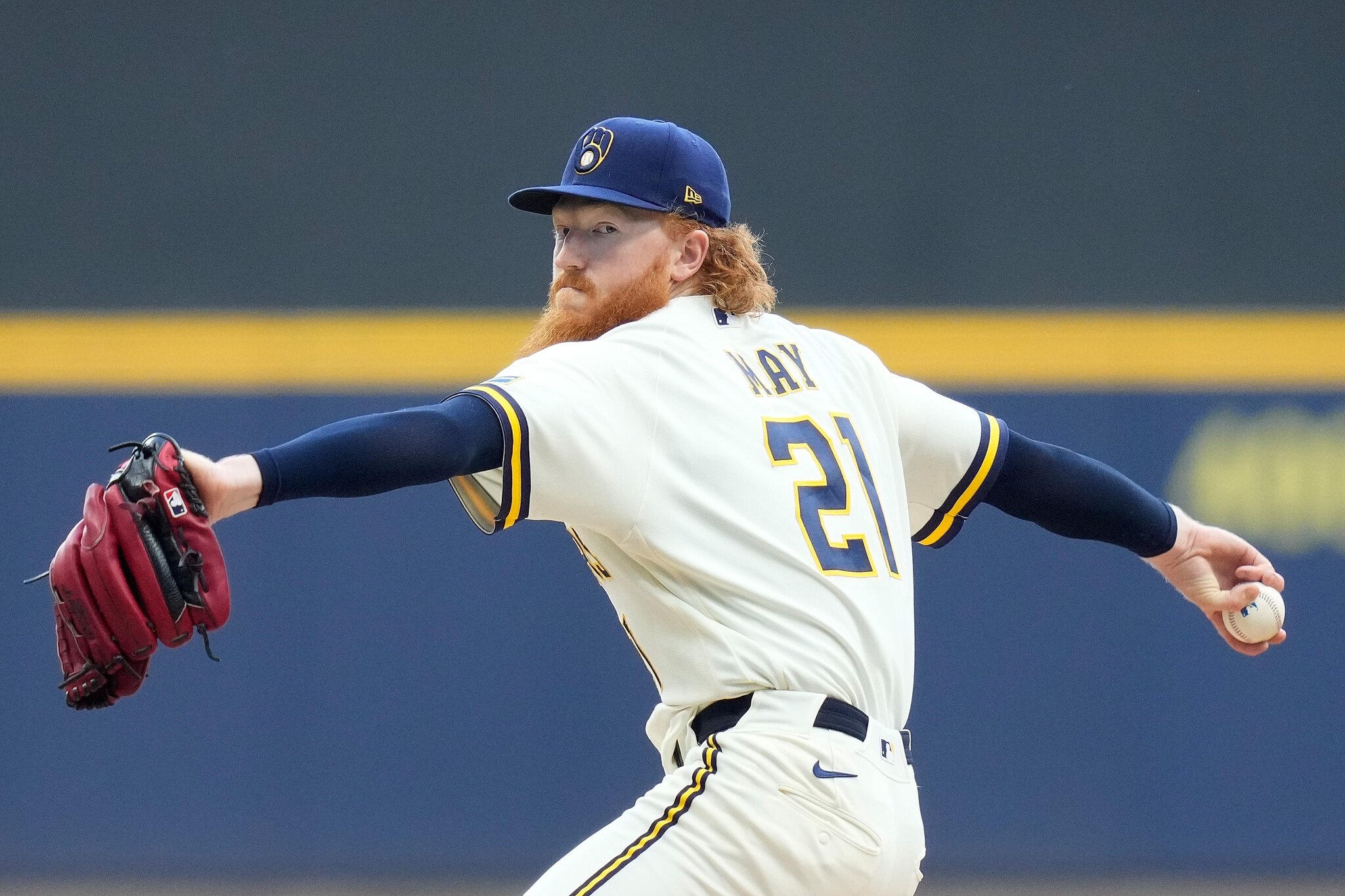 Live updates: Dustin May exits Brewers-Mets game in first inning