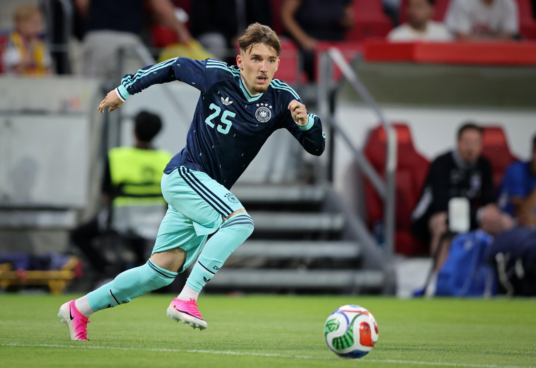Felix Magath enjoying Lennart Karl’s rise at Bayern Munich