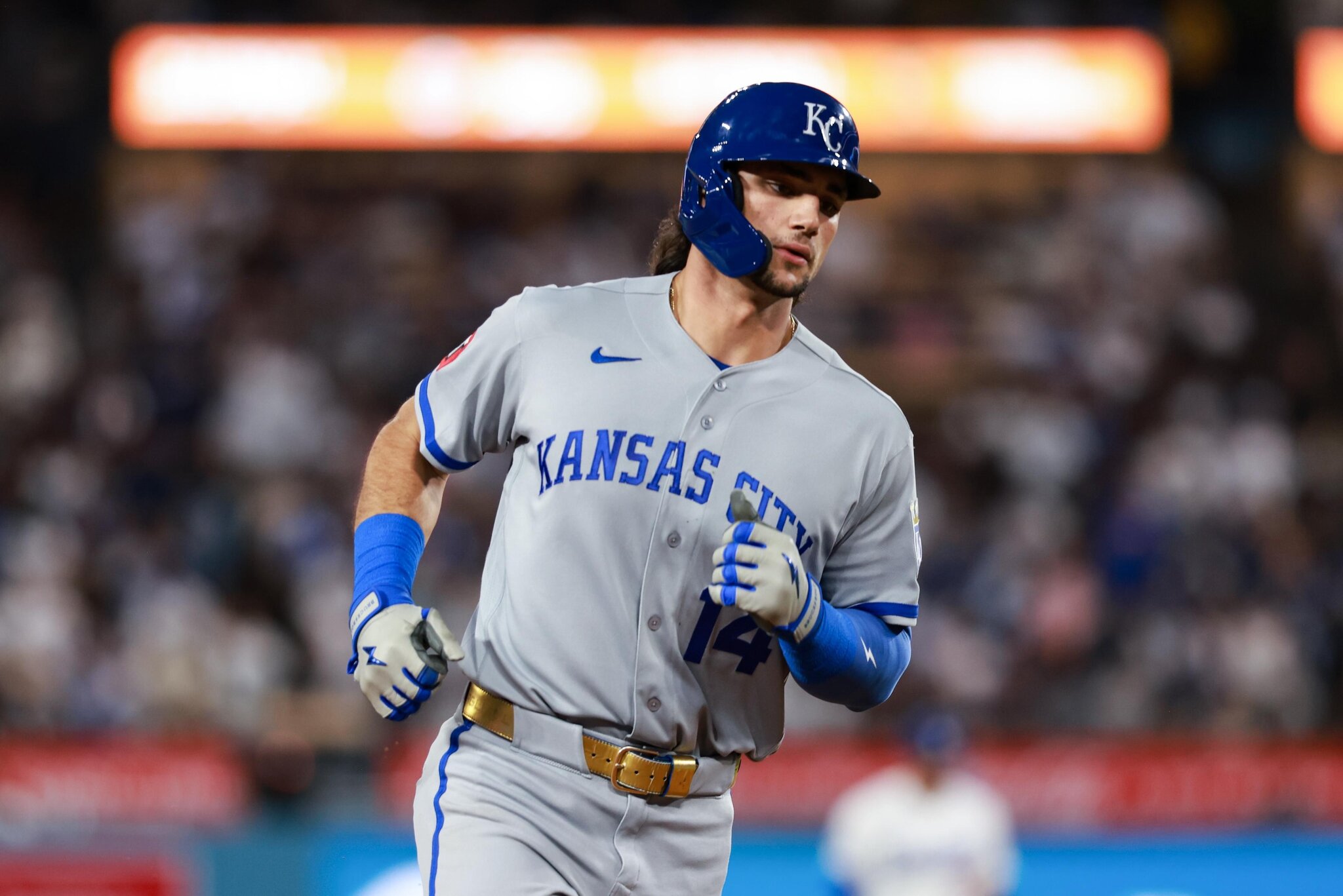 Royals bullpen melts down again in loss to Dodgers