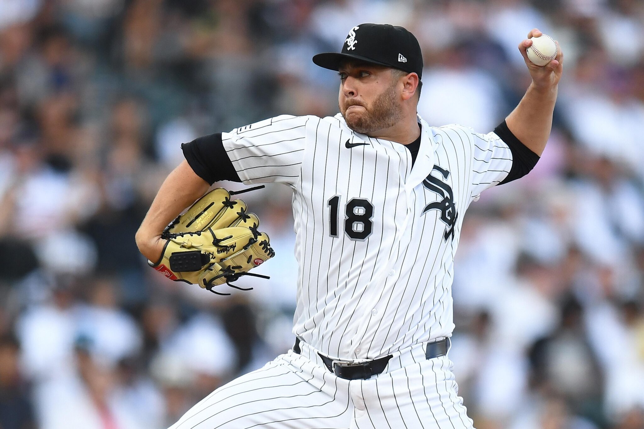 Late-game offense, web-gem defense bring South Side victory on Ozzie Guillén Day