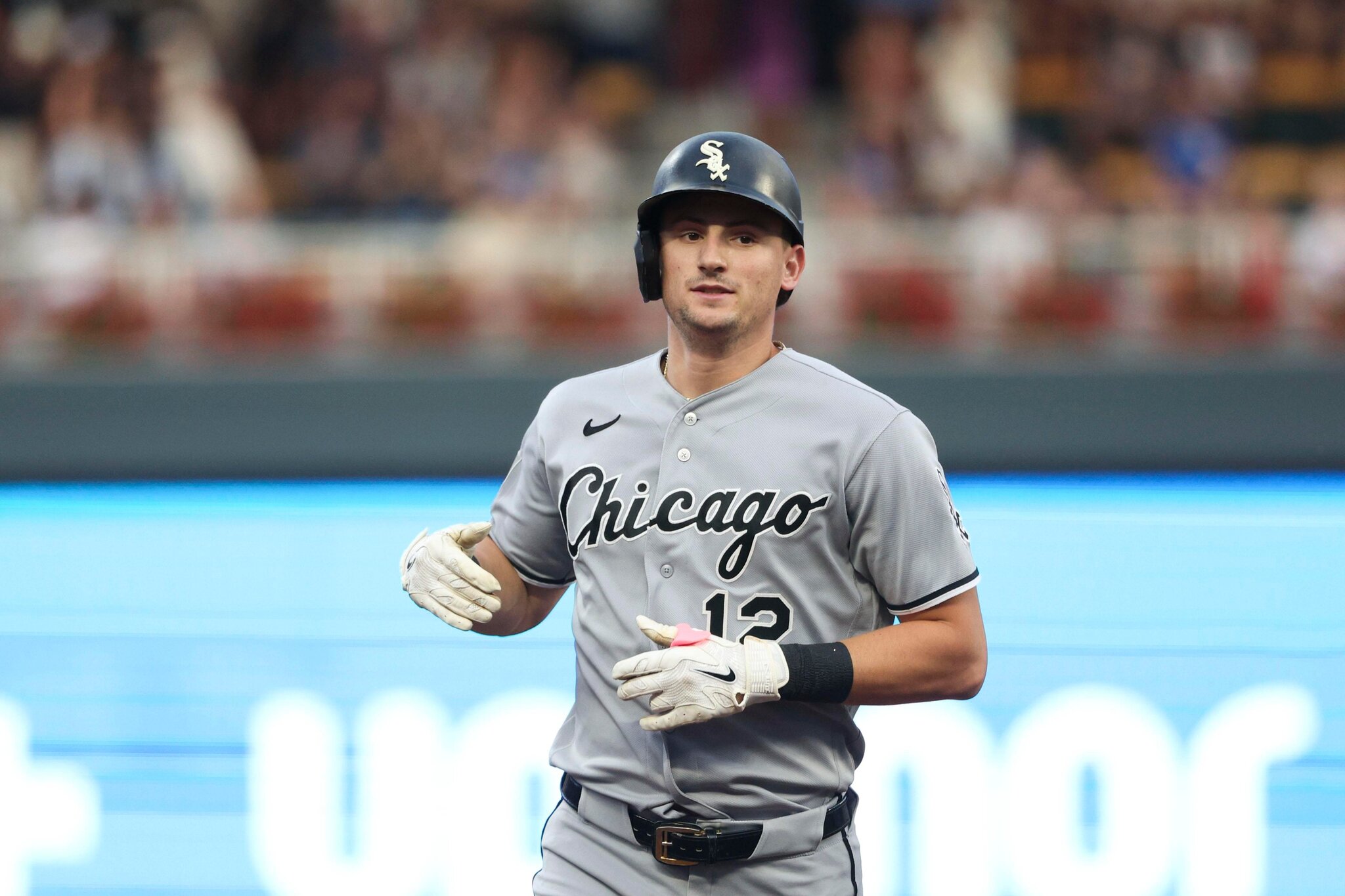 Sloppy defense and soft offense hand the White Sox a hard loss in Houston