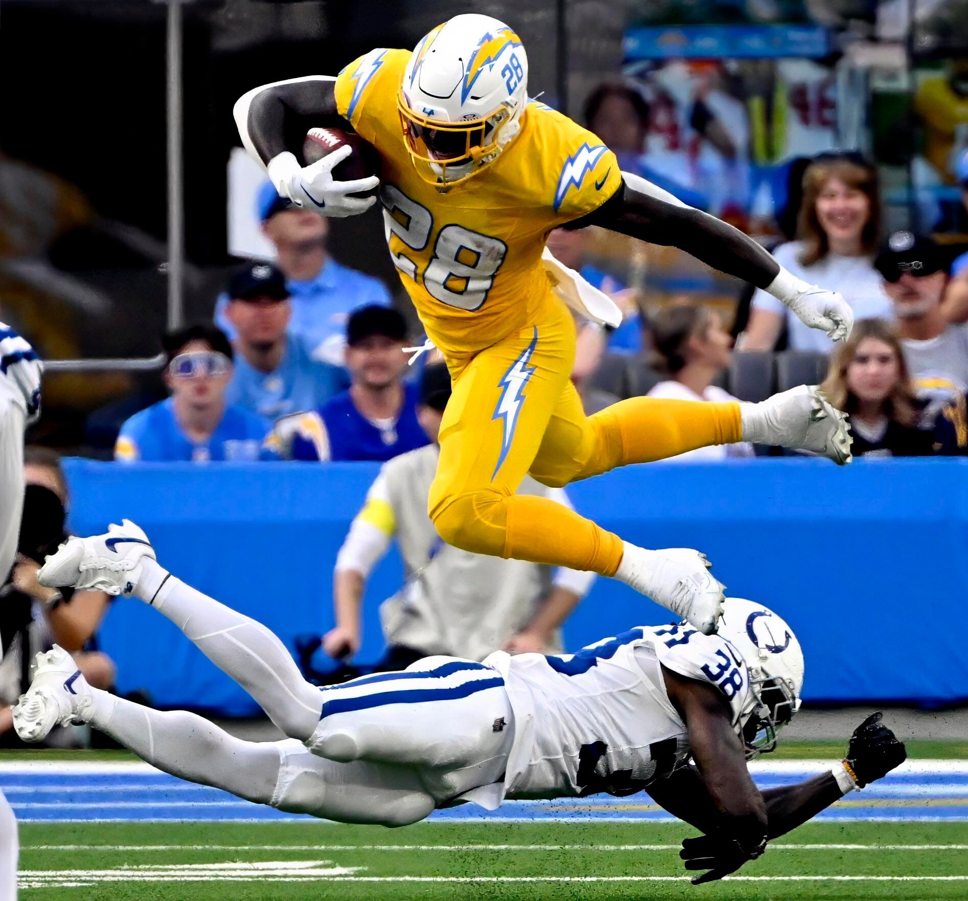 What signing Hassan Haskins, JaMycal Hasty means for the Patriots