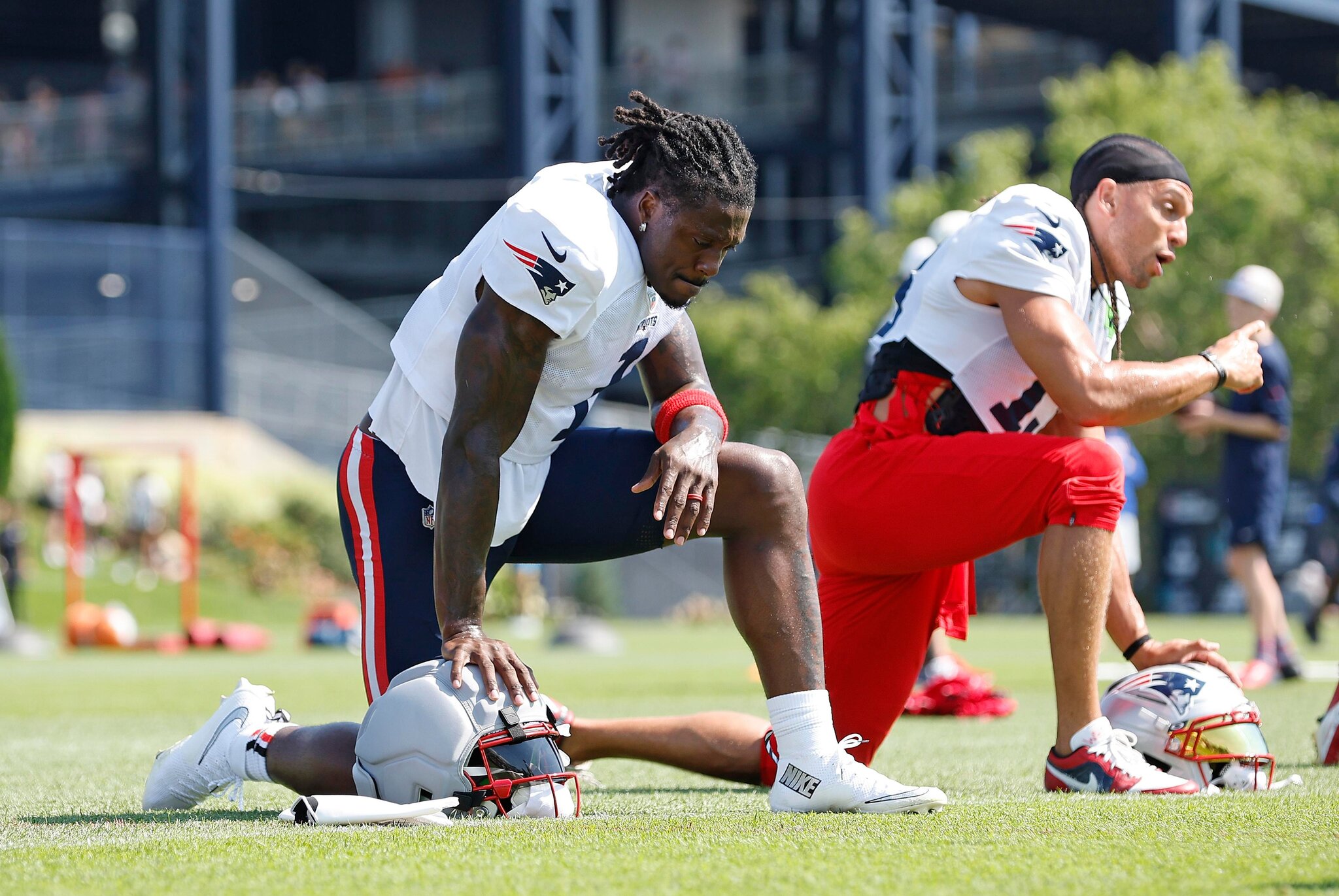 Patriots training camp notebook: Big receivers shine in late-game situations