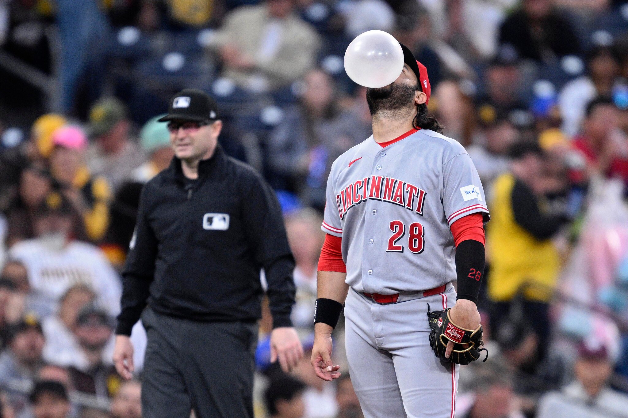 TJ Friedl, Eugenio Suárez clear waivers and stay with Cincinnati Reds