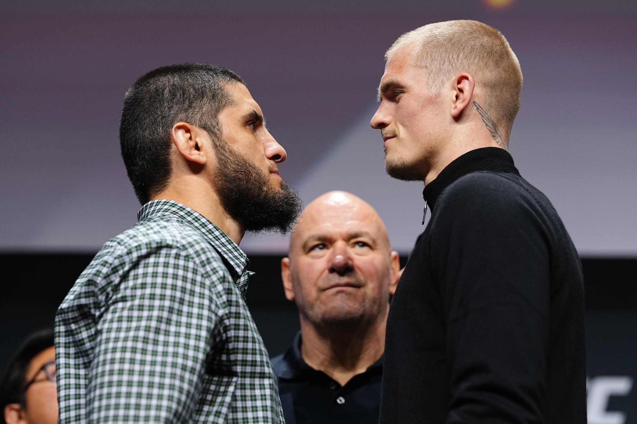 Ian Machado Garry towers over Islam Makhachev at pre-fight press conference face-off