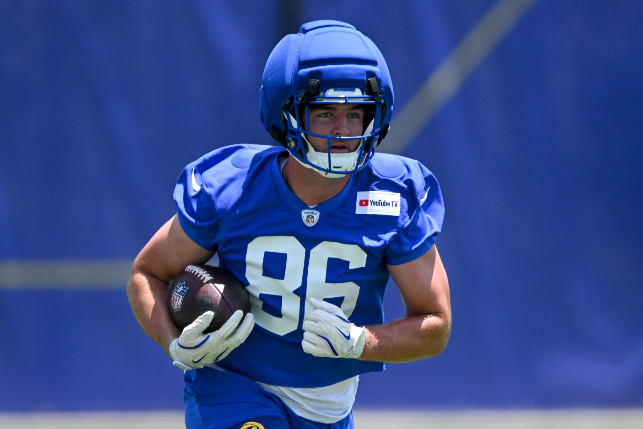 Max Klare aims to stand out in loaded Rams’ TE room