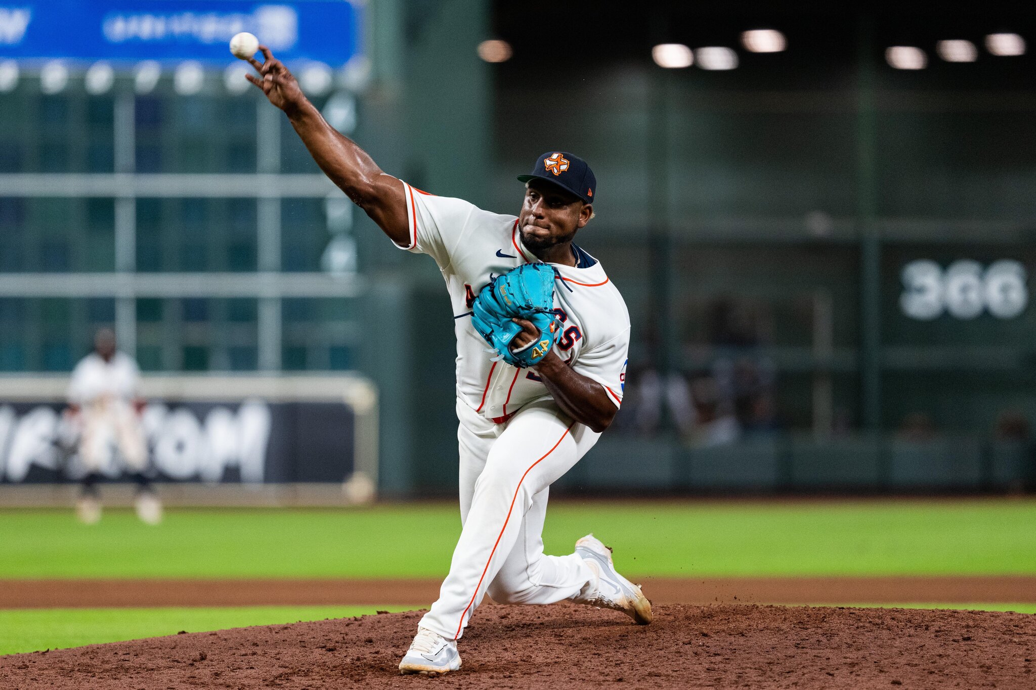 Astros Option Ronel Blanco, Recall Miguel Ullola