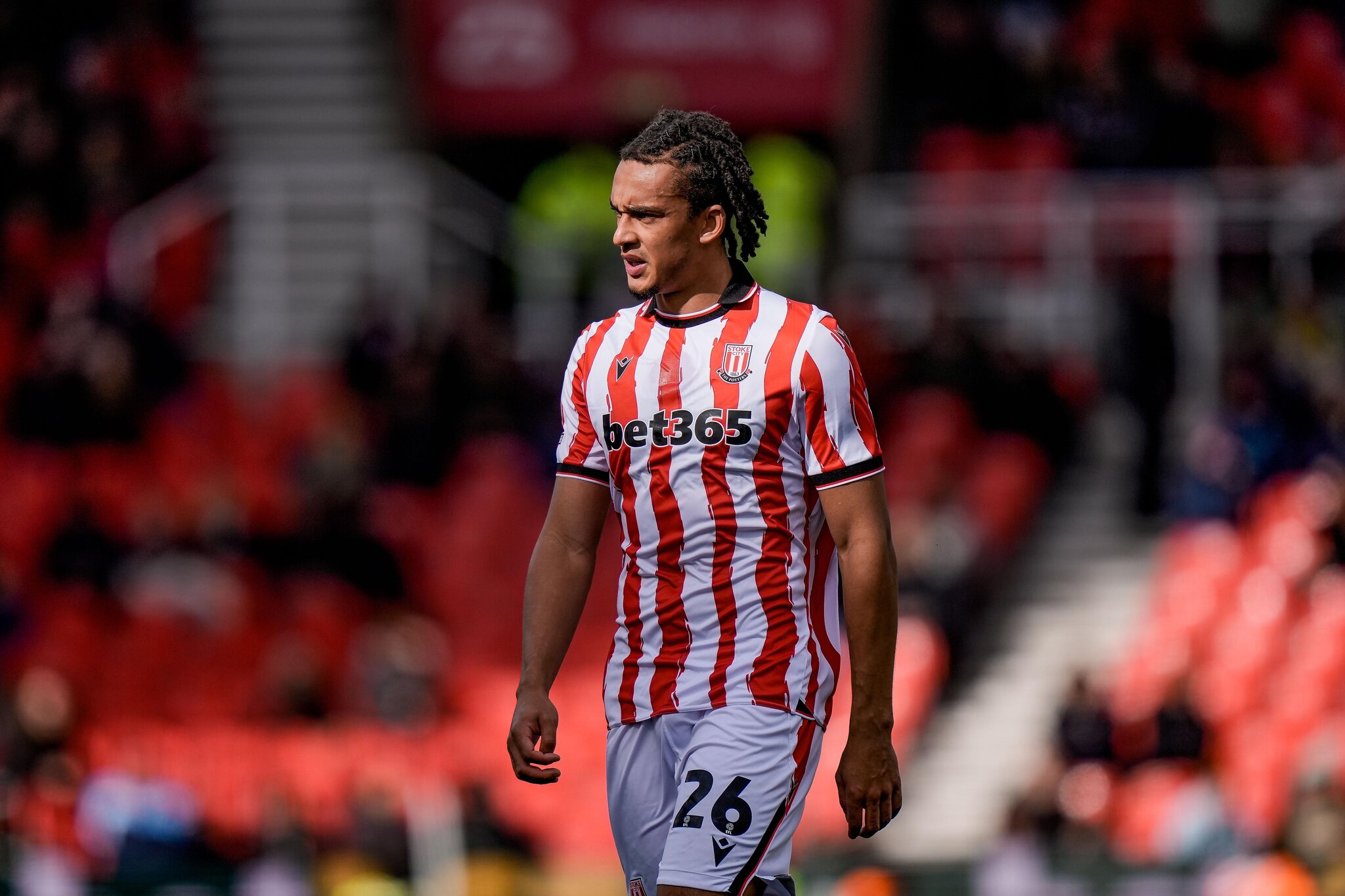 DONE DEAL: Ashley Phillips completes move to Boro