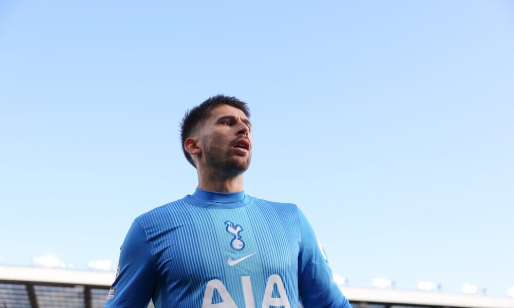 Tottenham open to sanctioning a loan exit for Guglielmo Vicario
